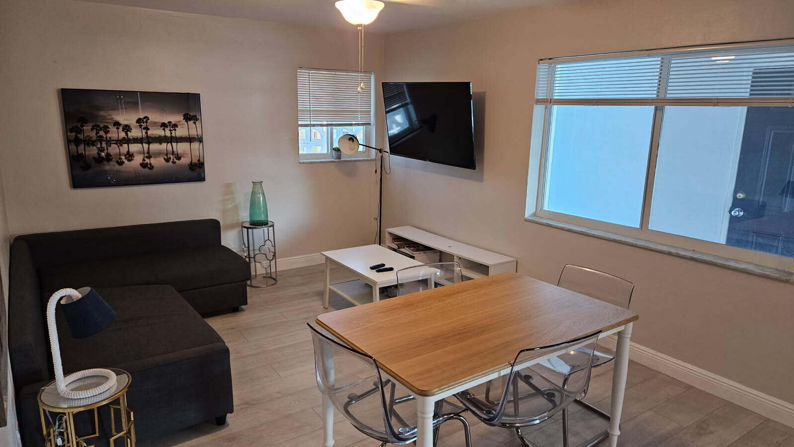 2649 Lake Drive 8