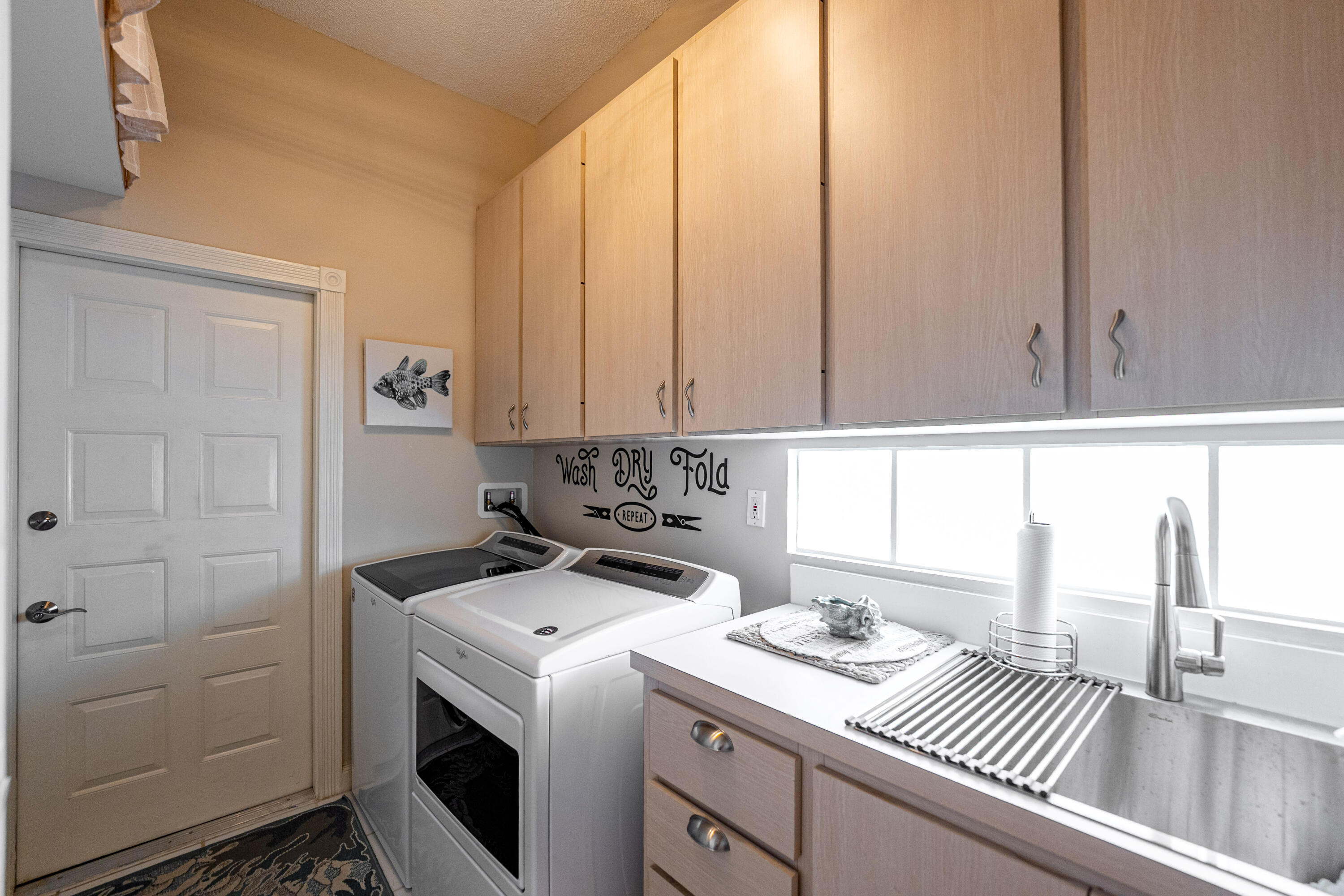 8483 Beaconhill Road