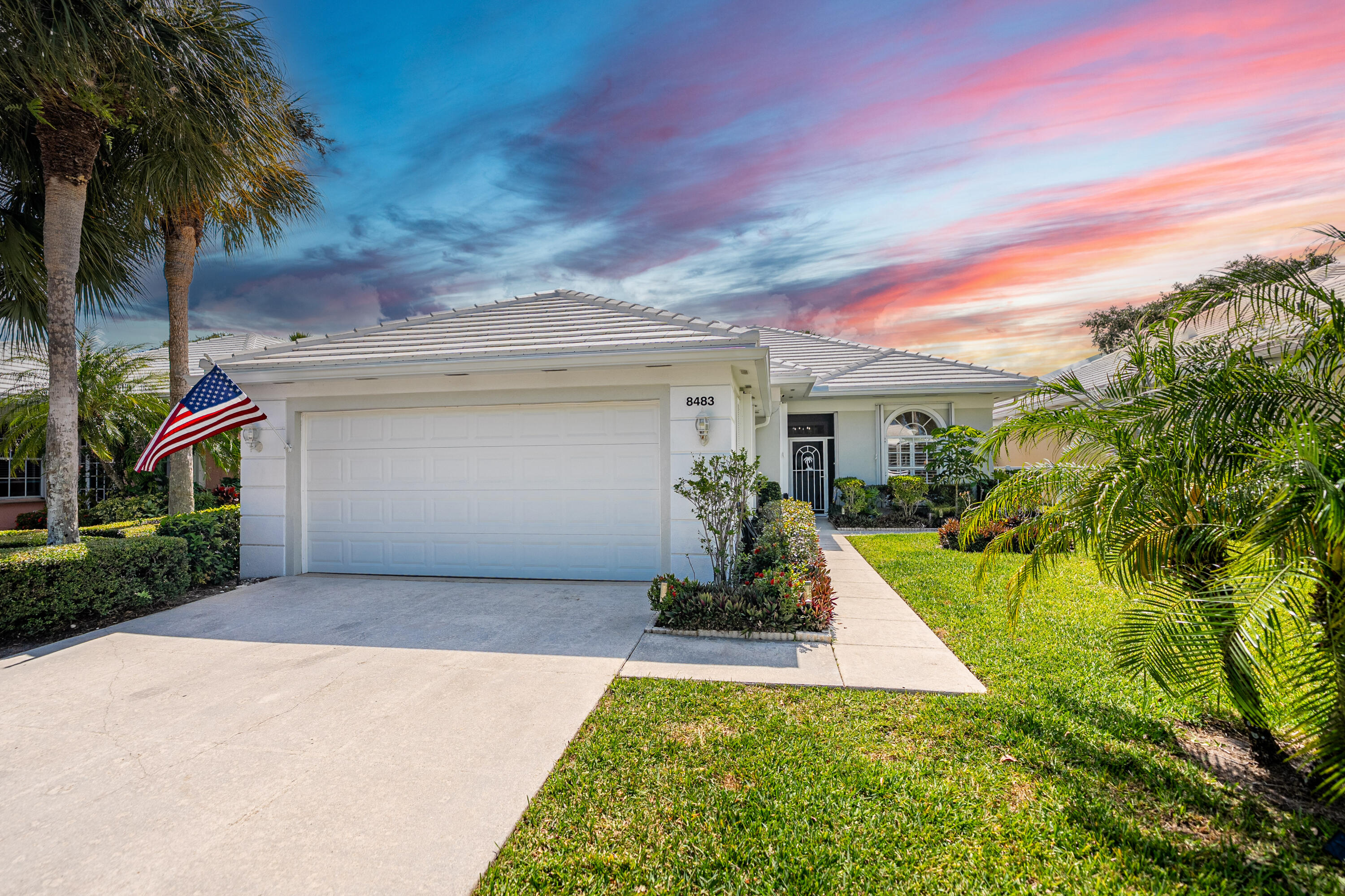 8483 Beaconhill Road