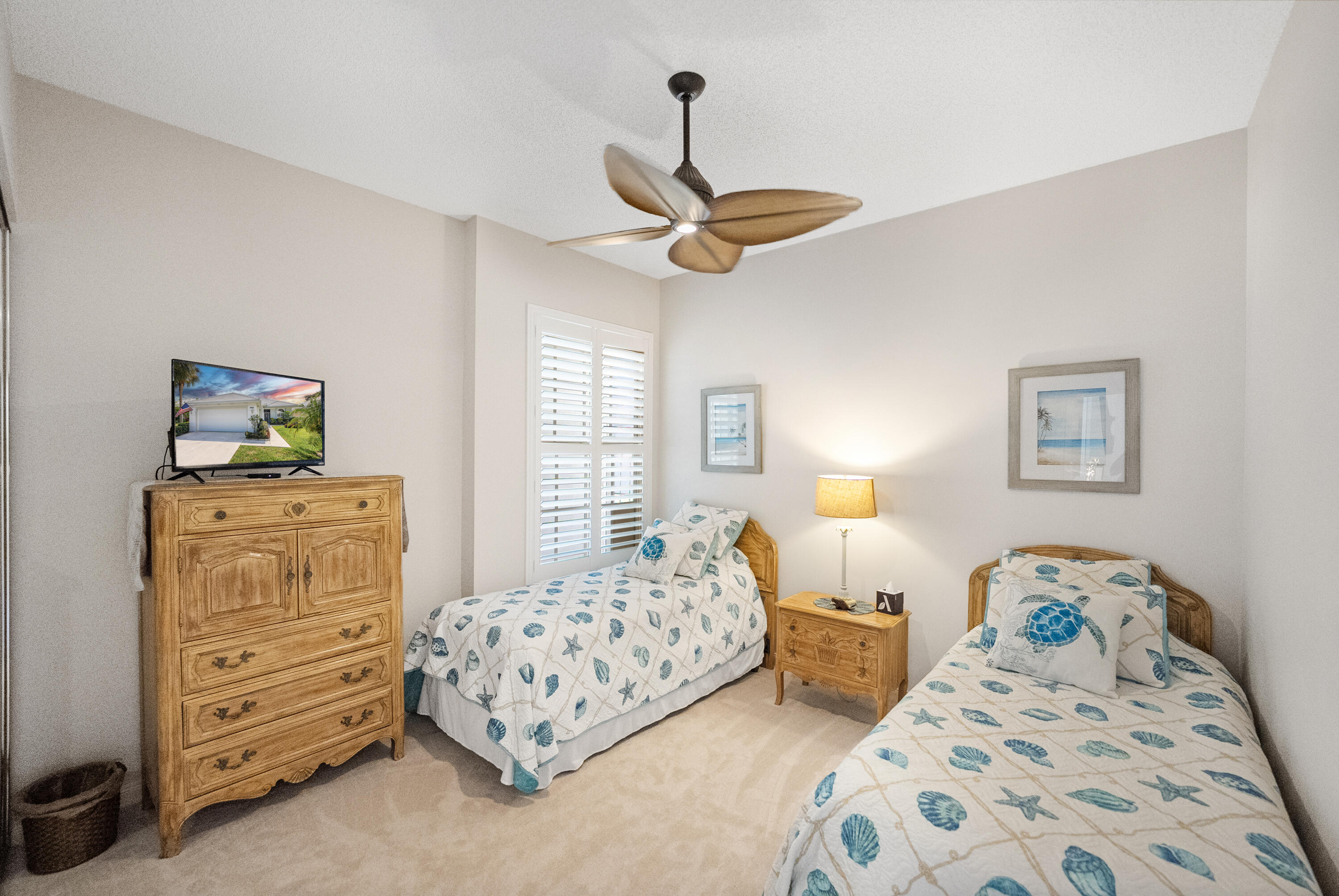 8483 Beaconhill Road