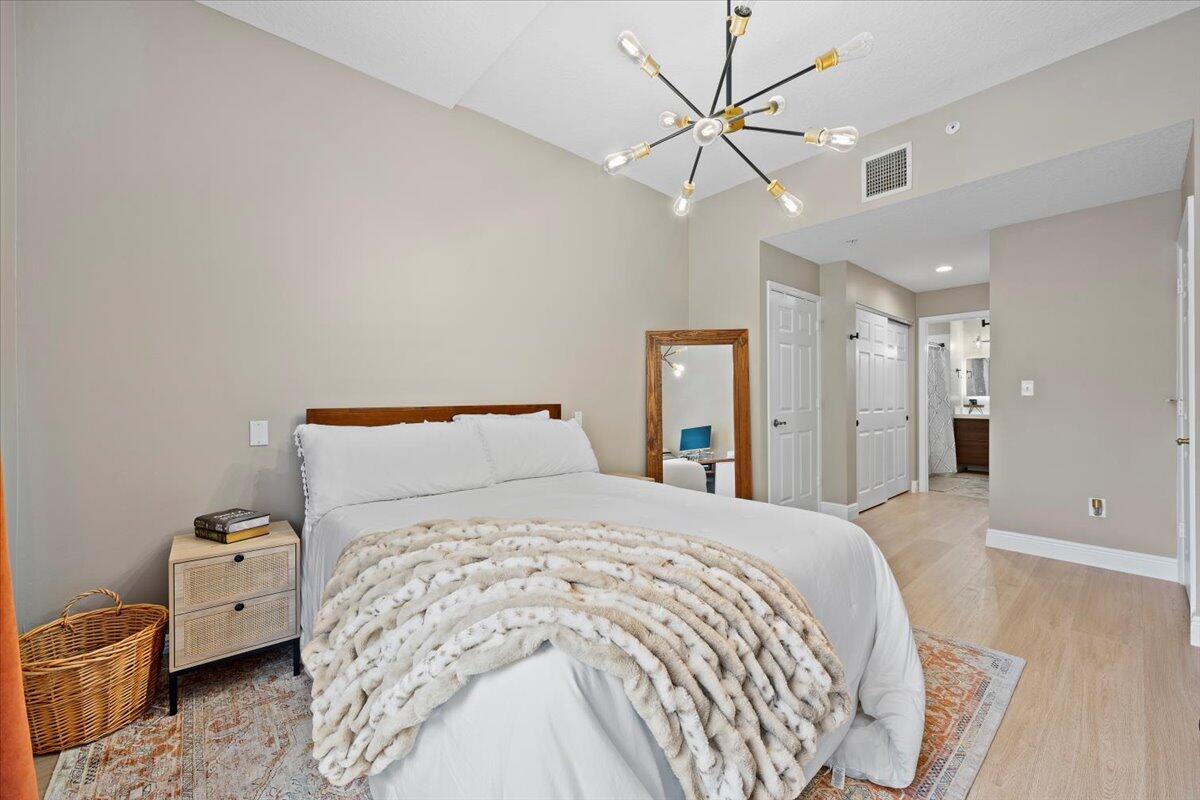 1155 Main Street 207