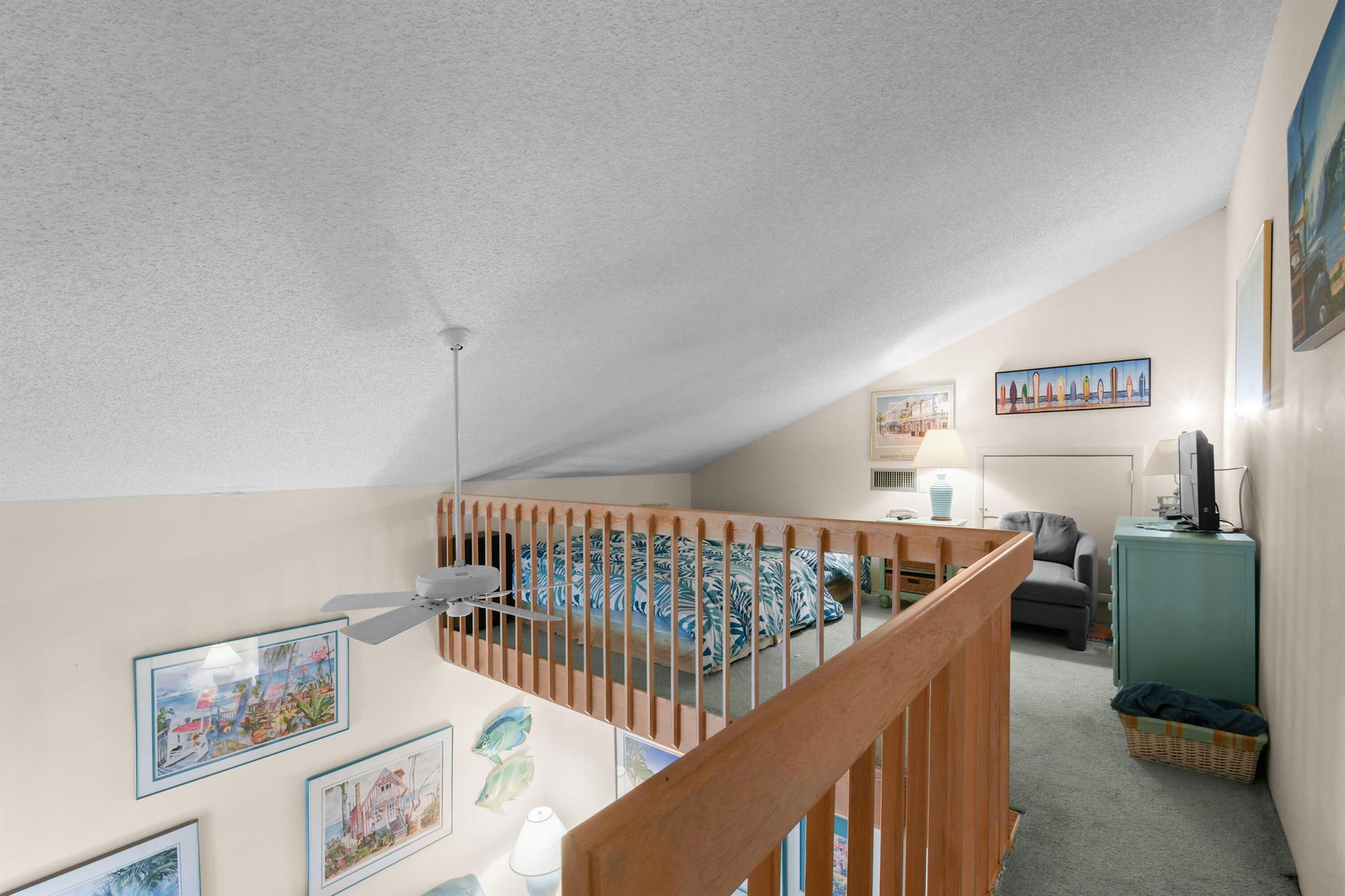 214 E River Park Drive E