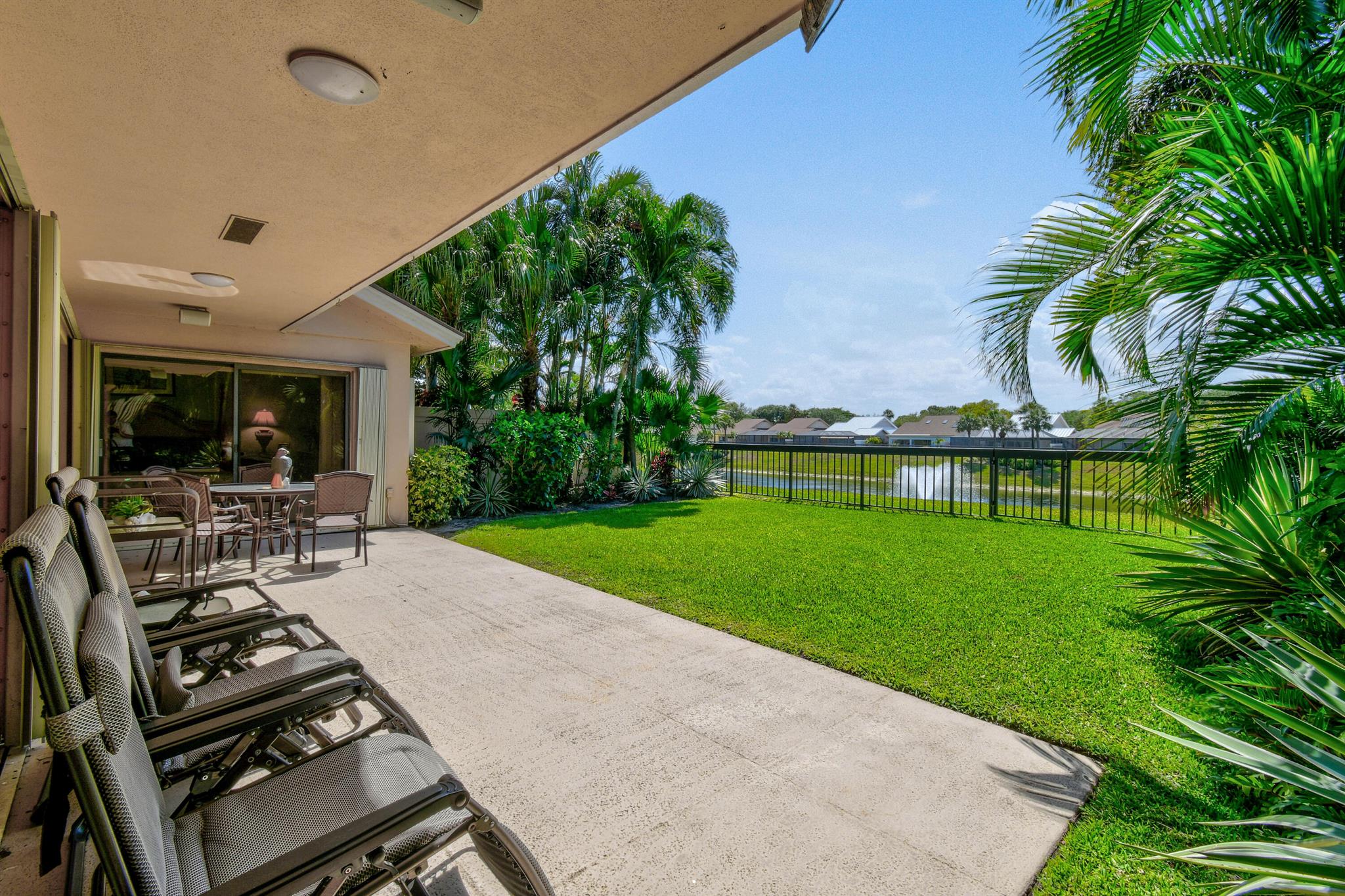 214 E River Park Drive E
