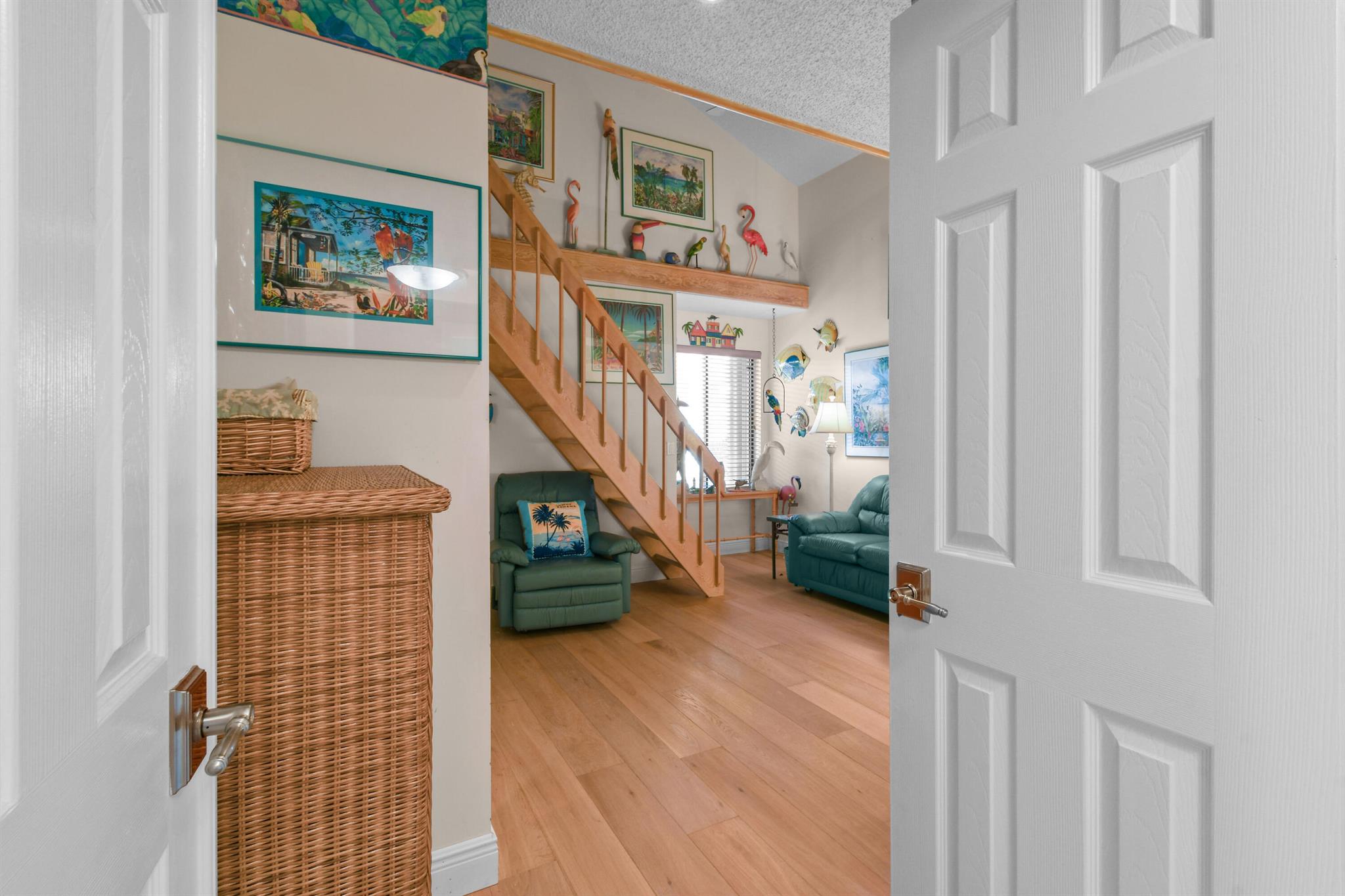 214 E River Park Drive E