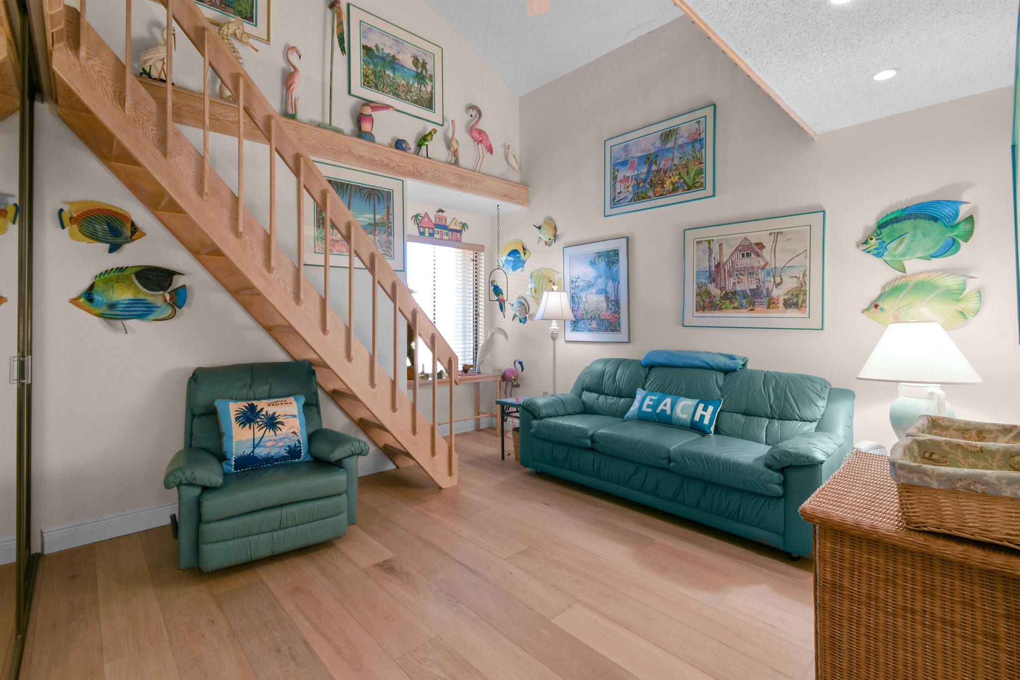 214 E River Park Drive E