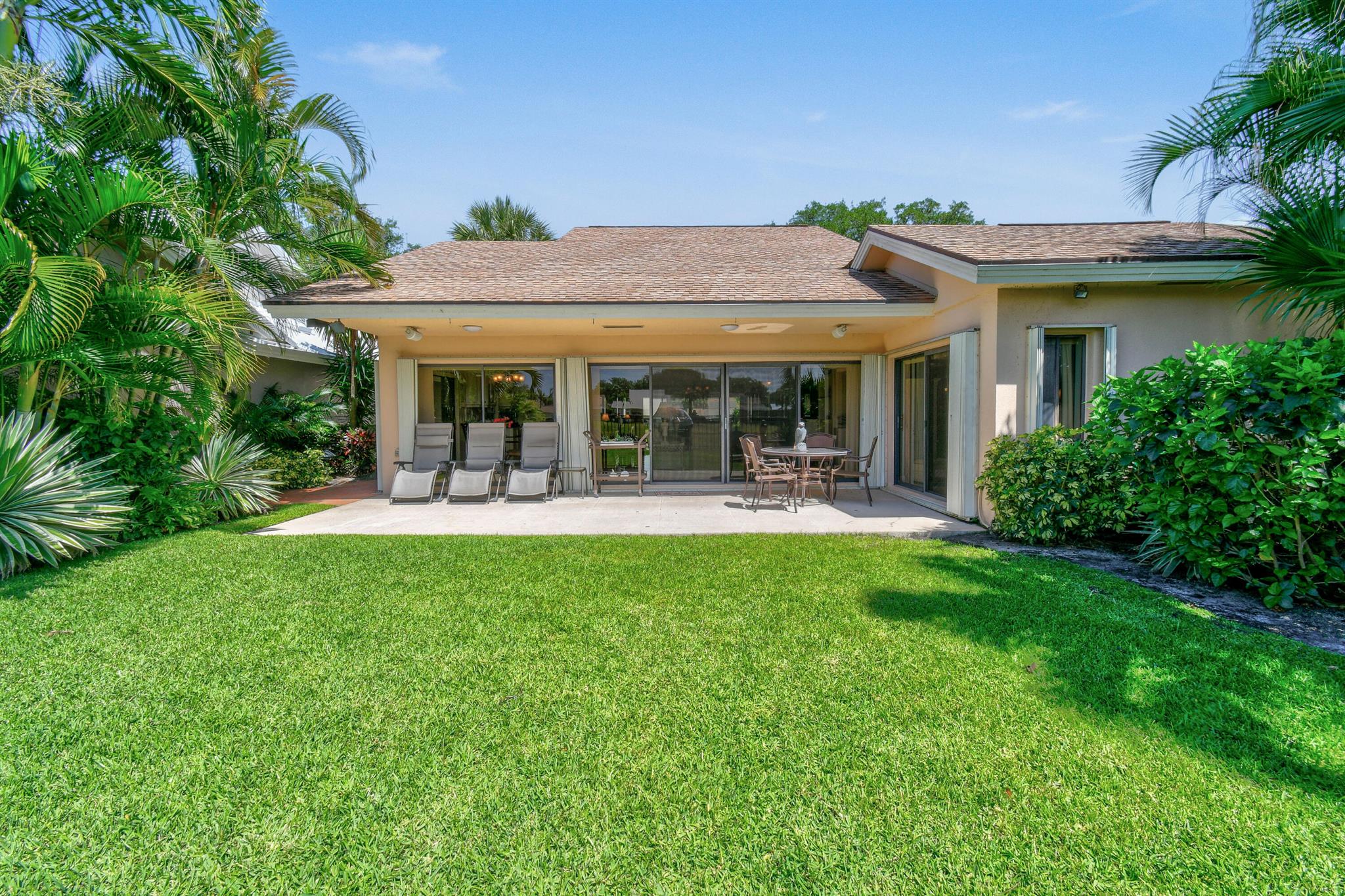 214 E River Park Drive E