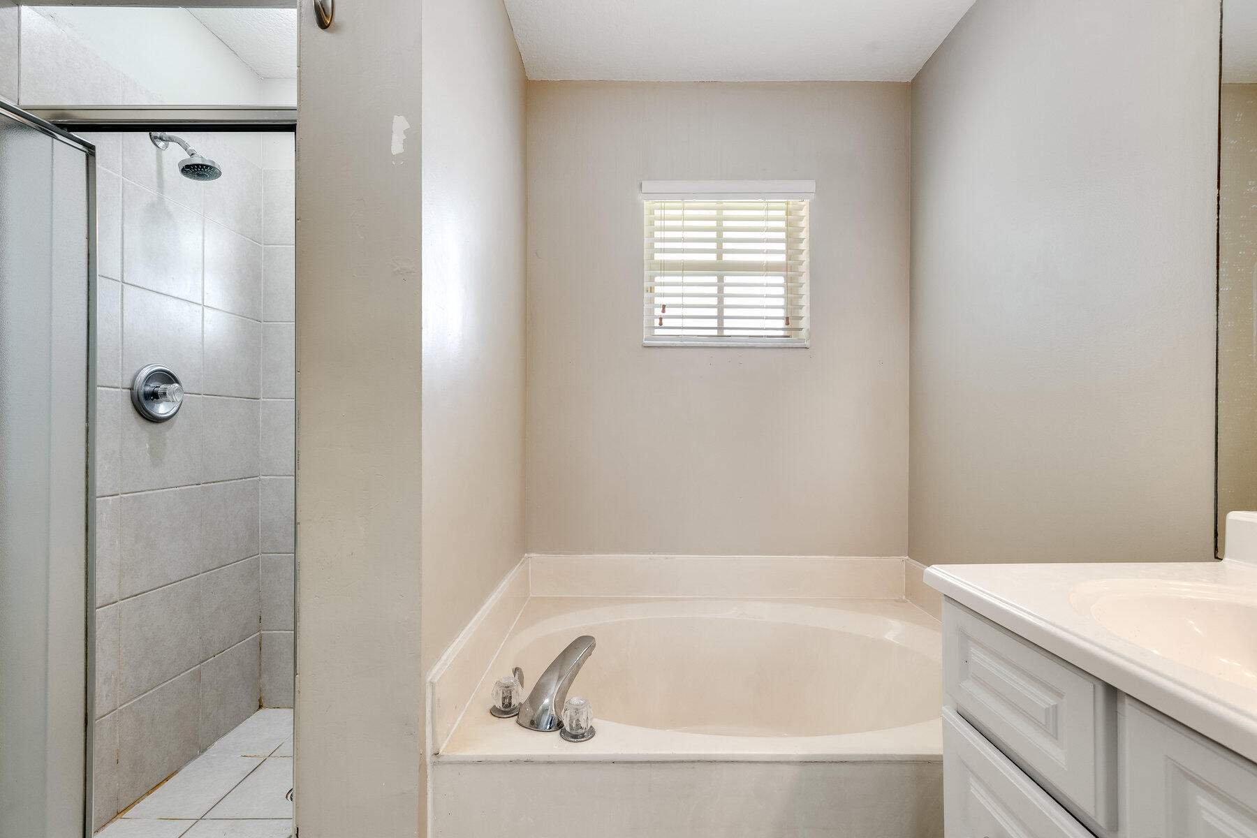 6578 Spring Meadow Drive