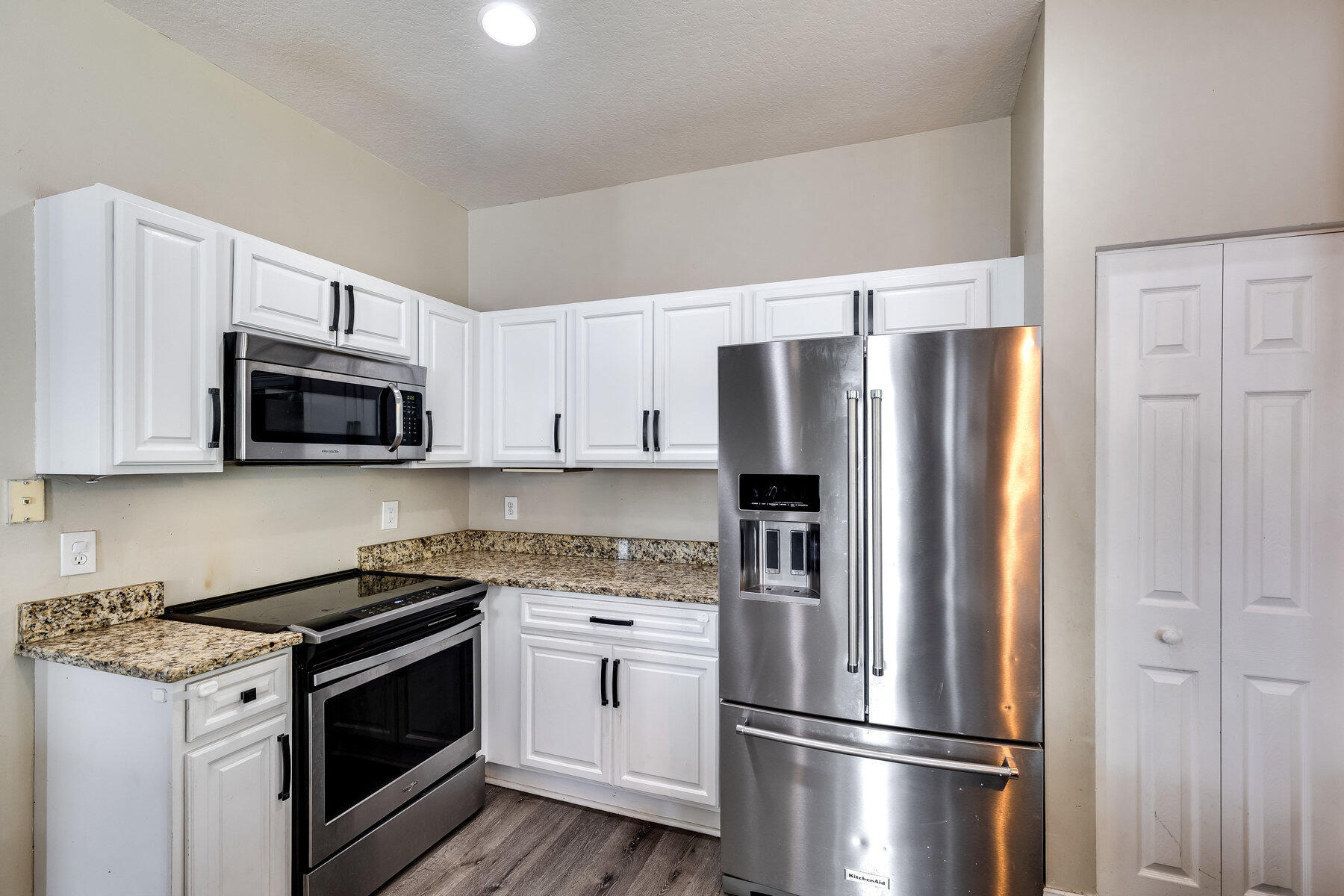 6578 Spring Meadow Drive