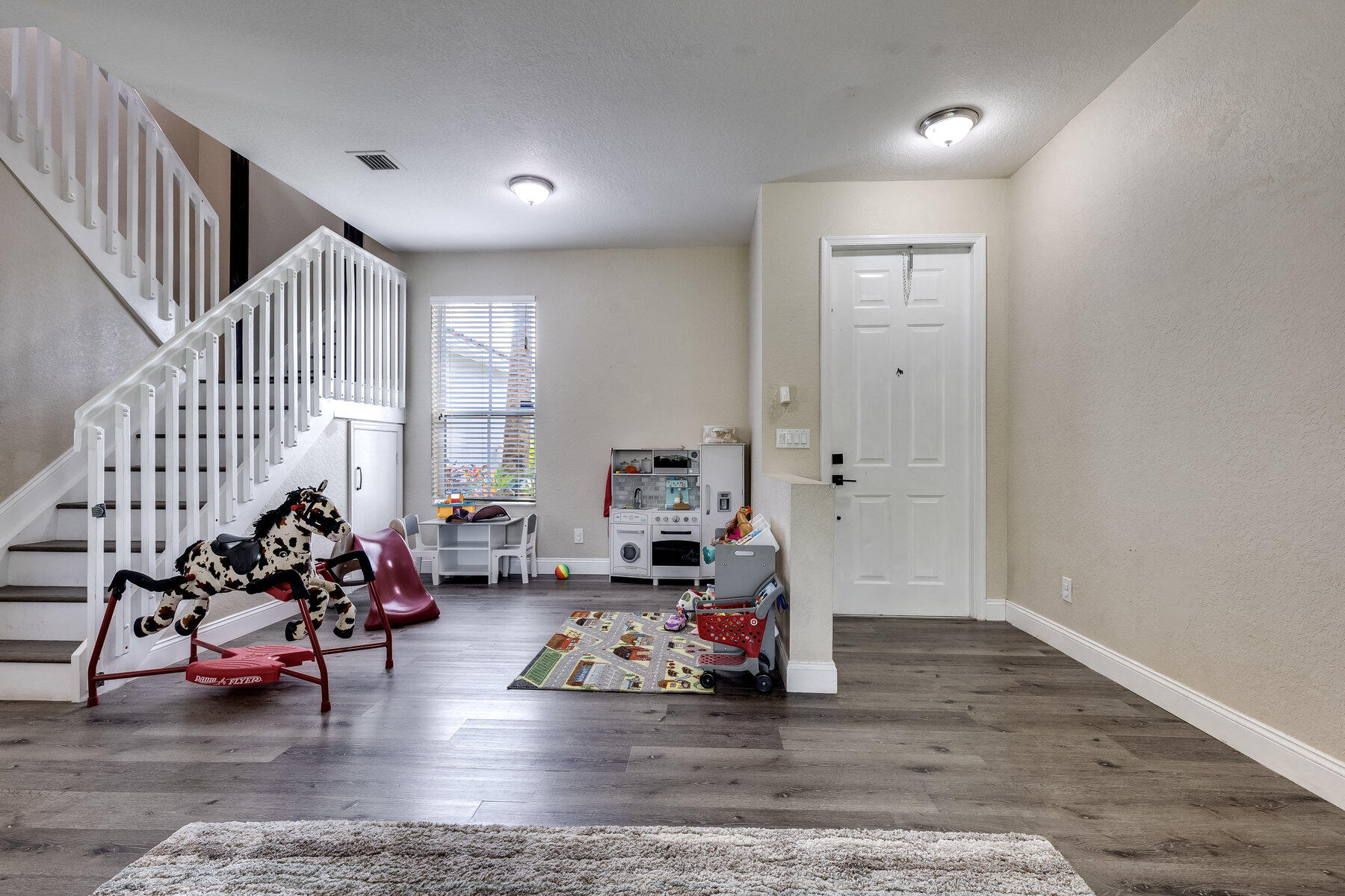 6578 Spring Meadow Drive