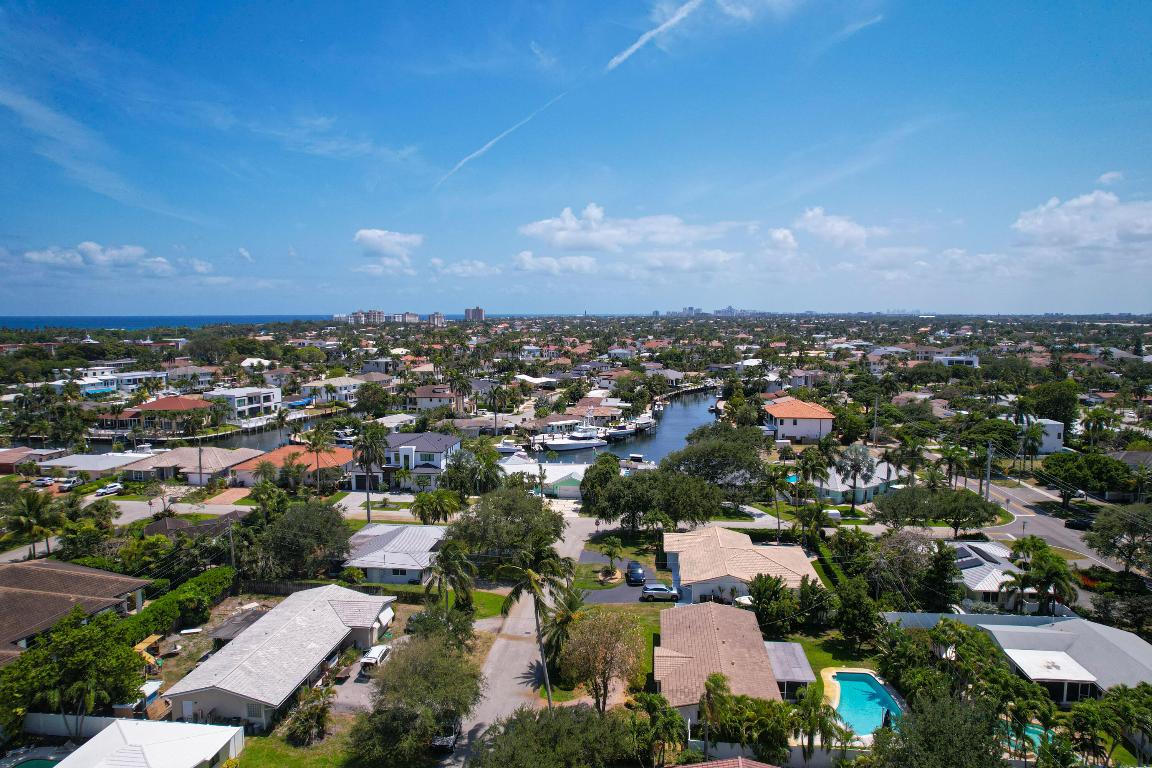 5111 NE 27th Terrace NE