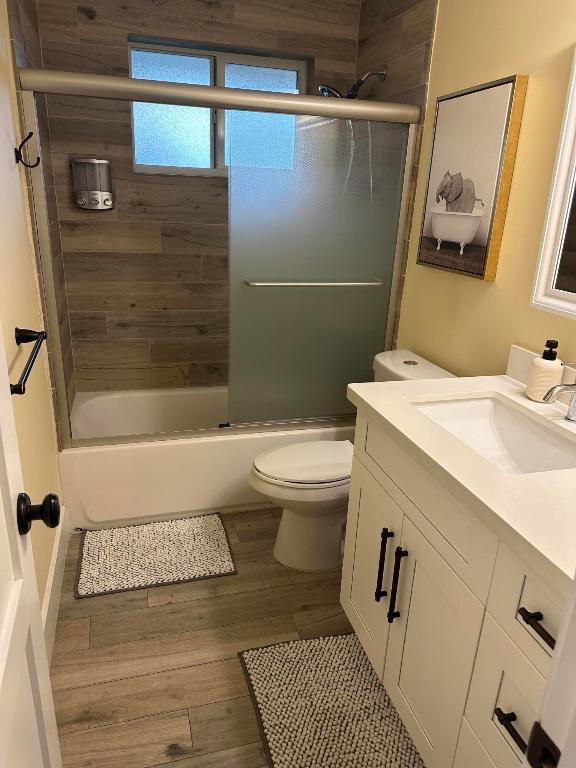 5111 NE 27th Terrace NE