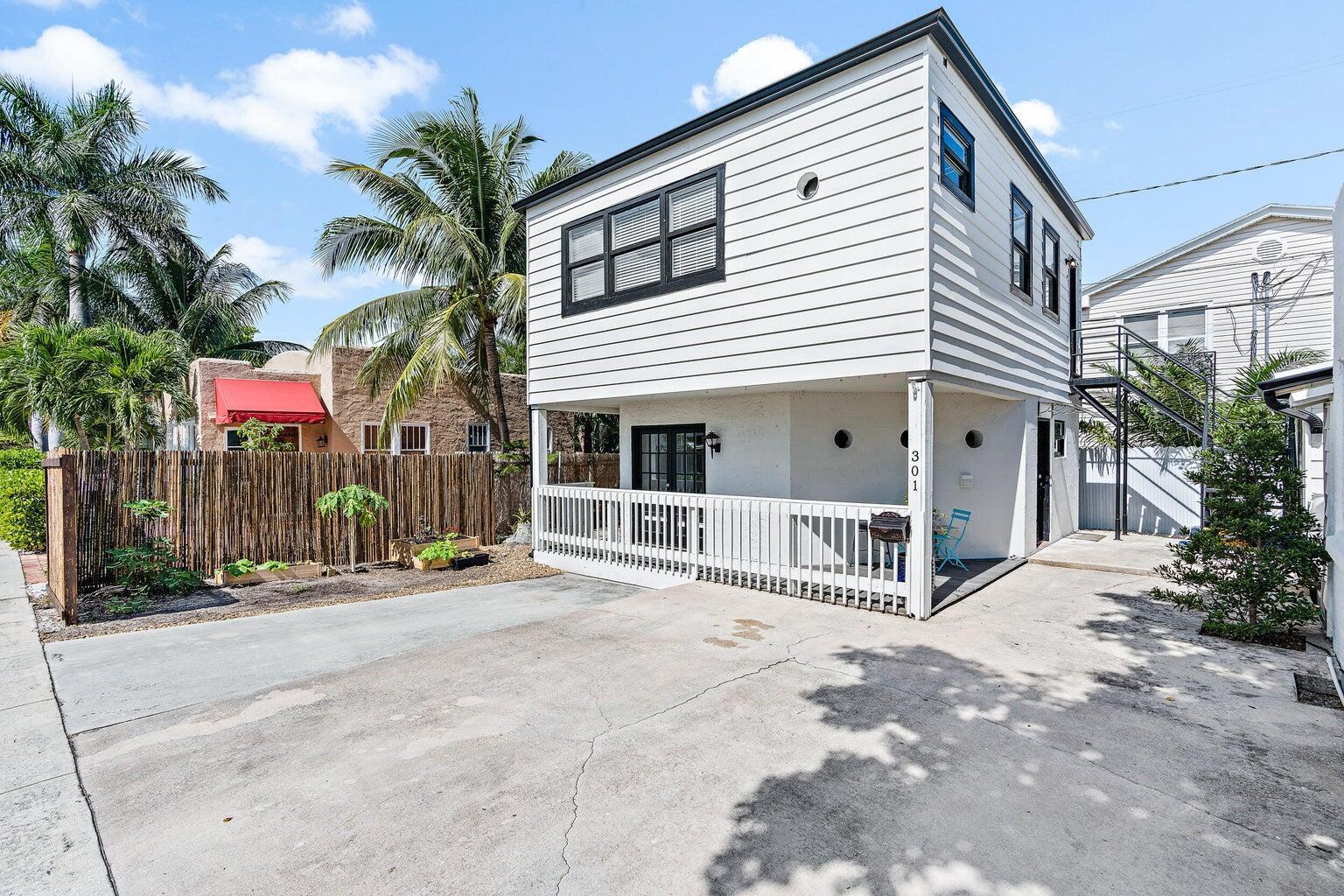 301 Central Drive