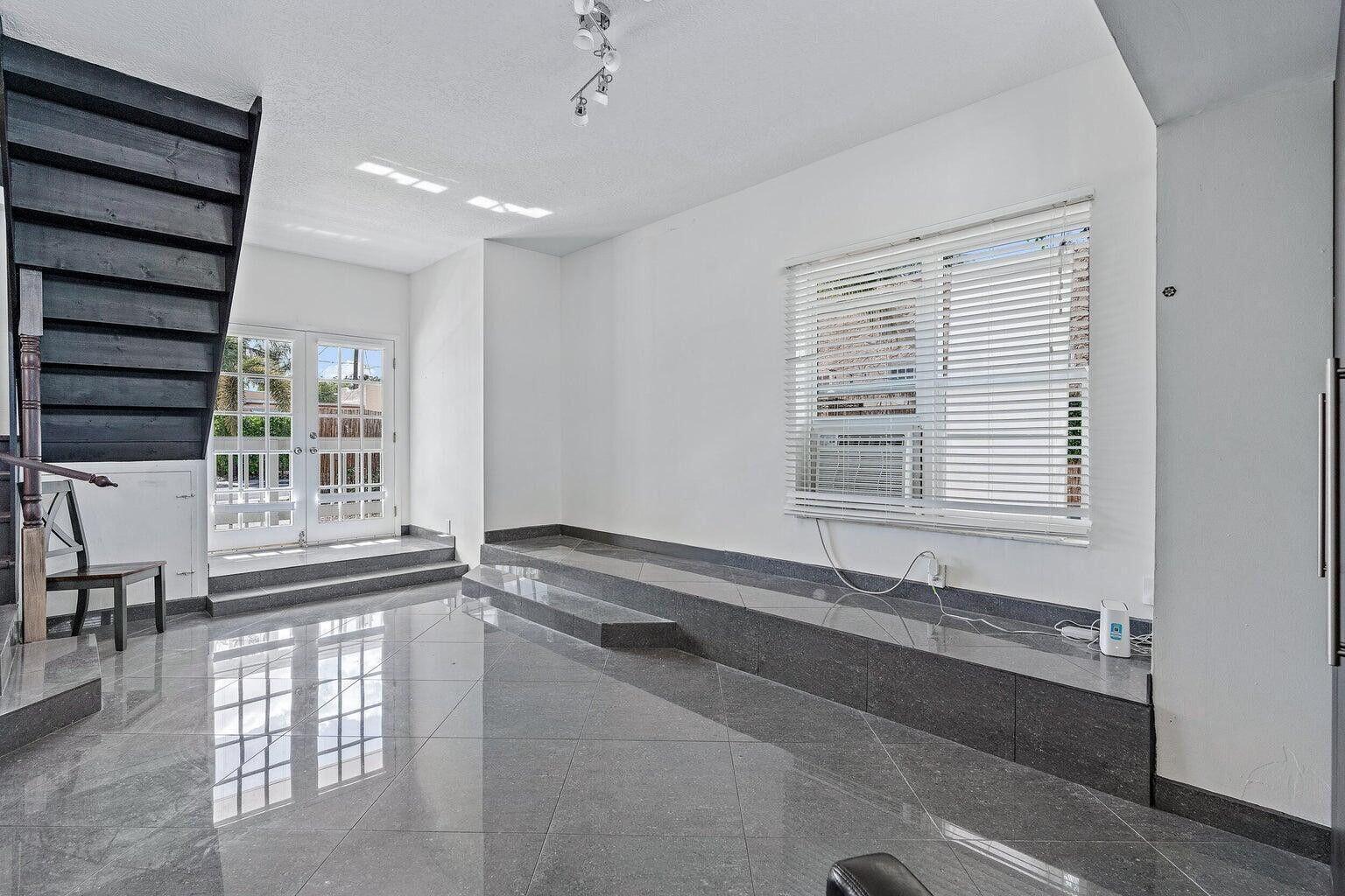 301 Central Drive