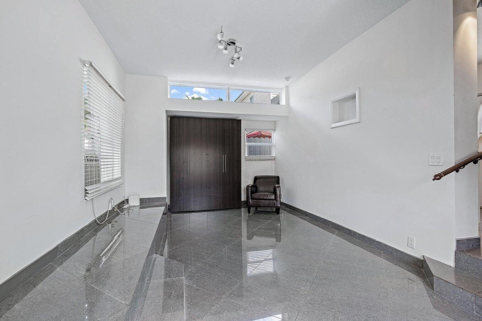 301 Central Drive