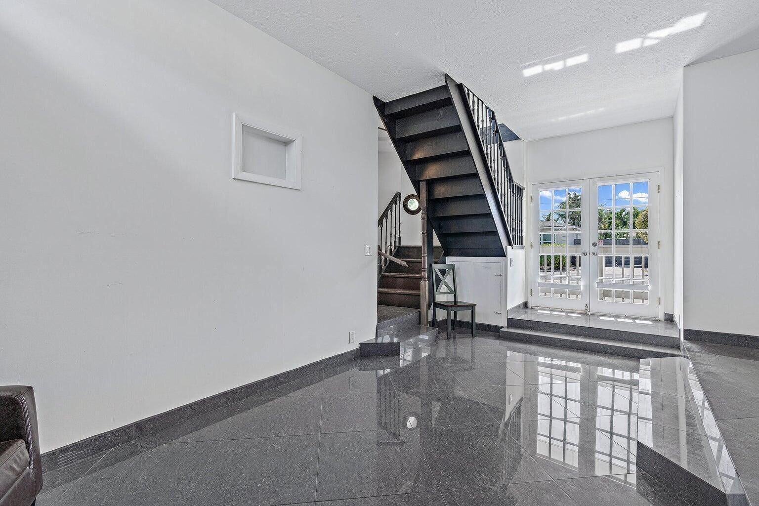 301 Central Drive