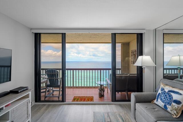 9550 S Ocean Drive 2004