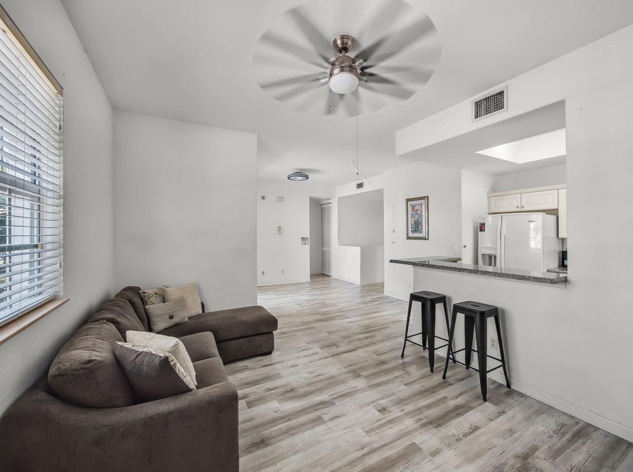 10520 SW Stephanie Way 2-202