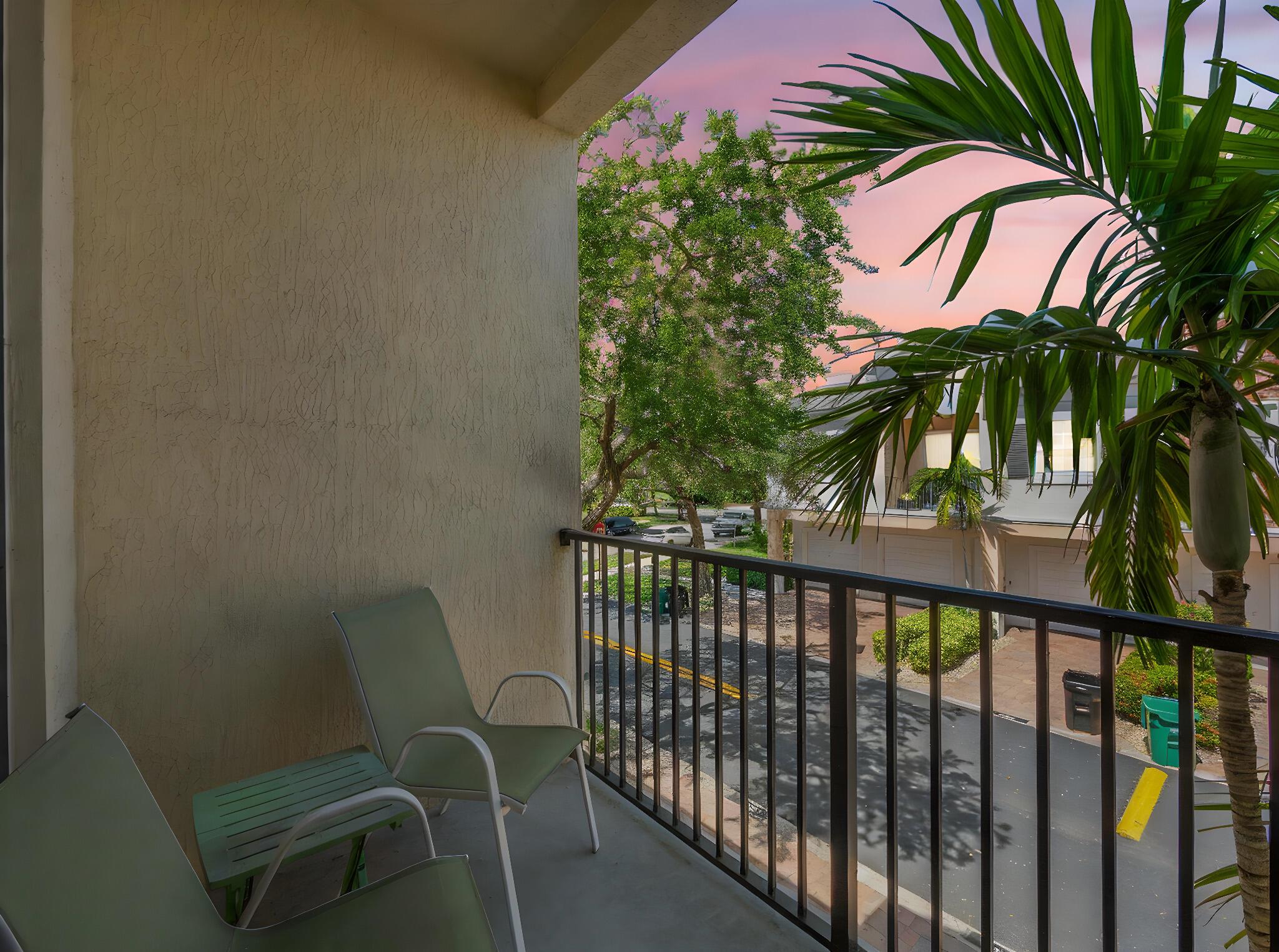 10520 SW Stephanie Way 2-202