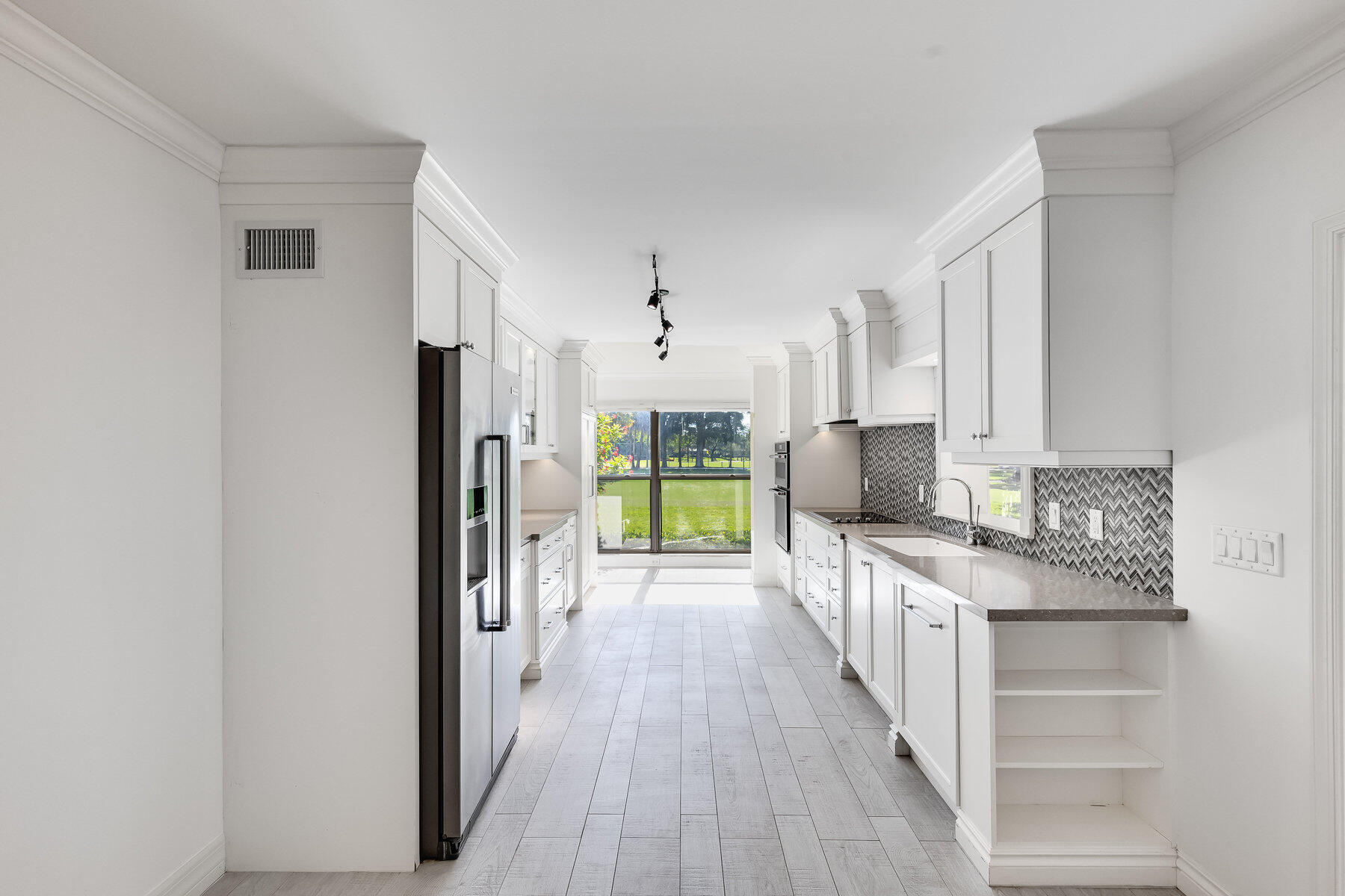 16648 Traders Crossing N 106
