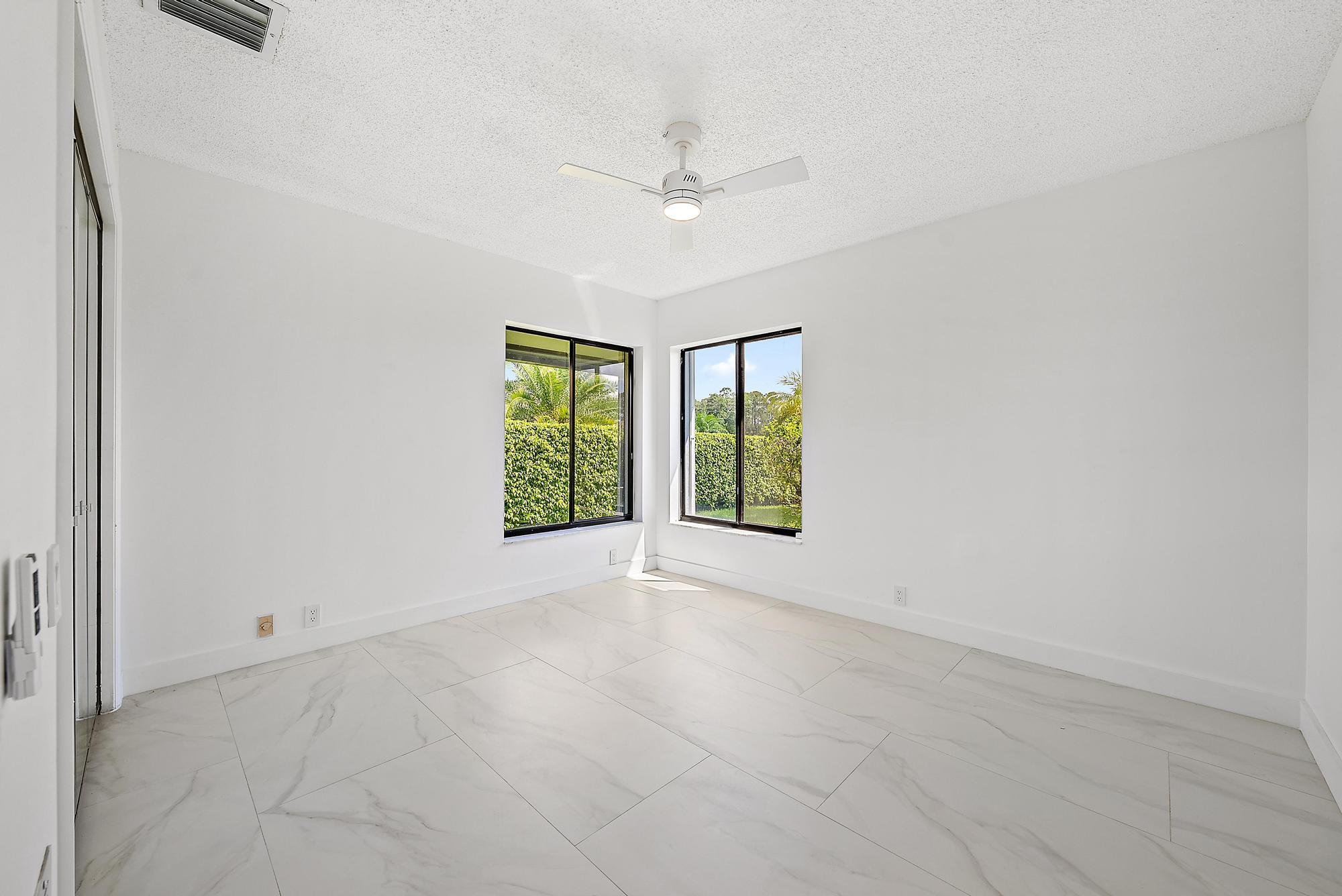 18 Glencairn Road