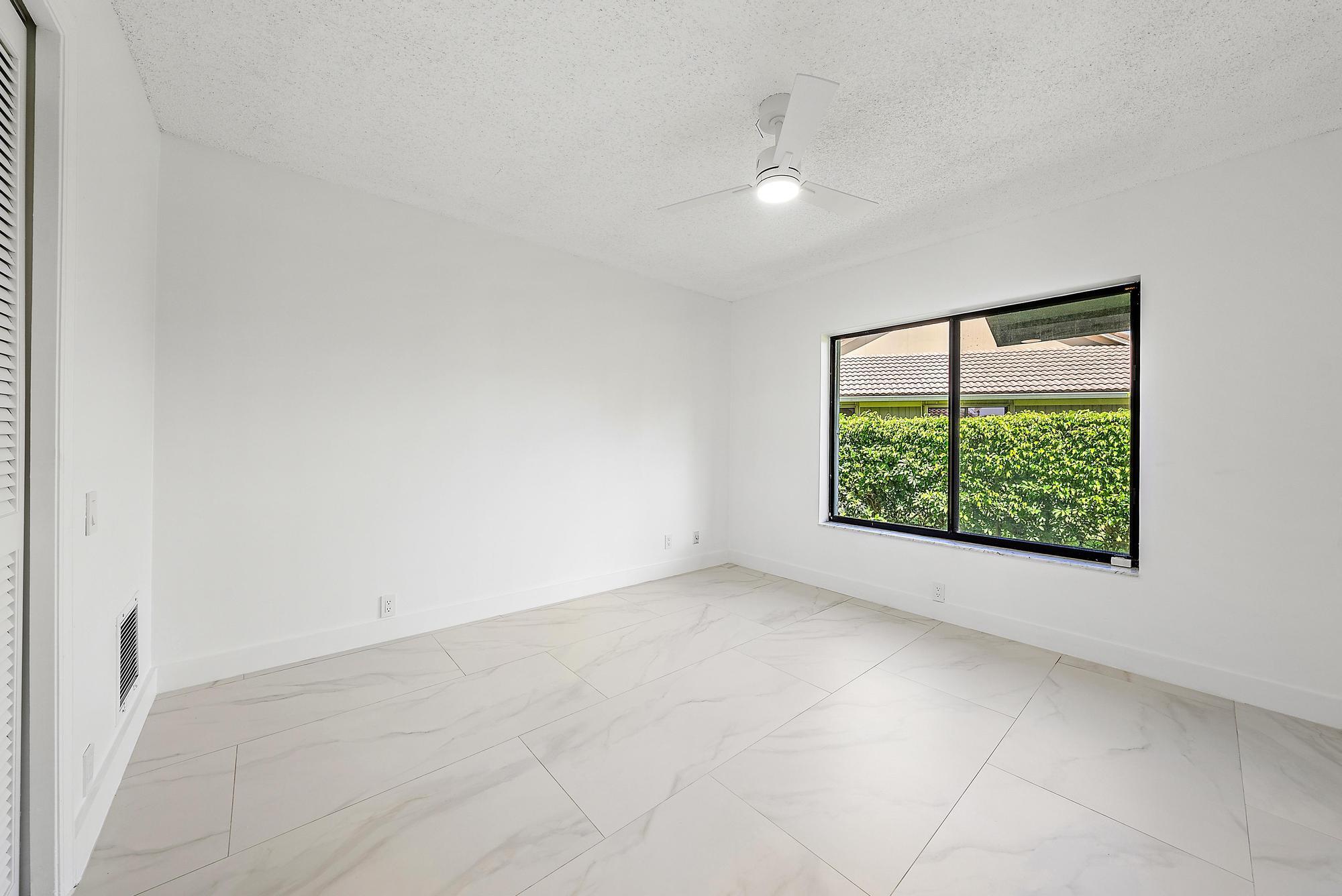 18 Glencairn Road