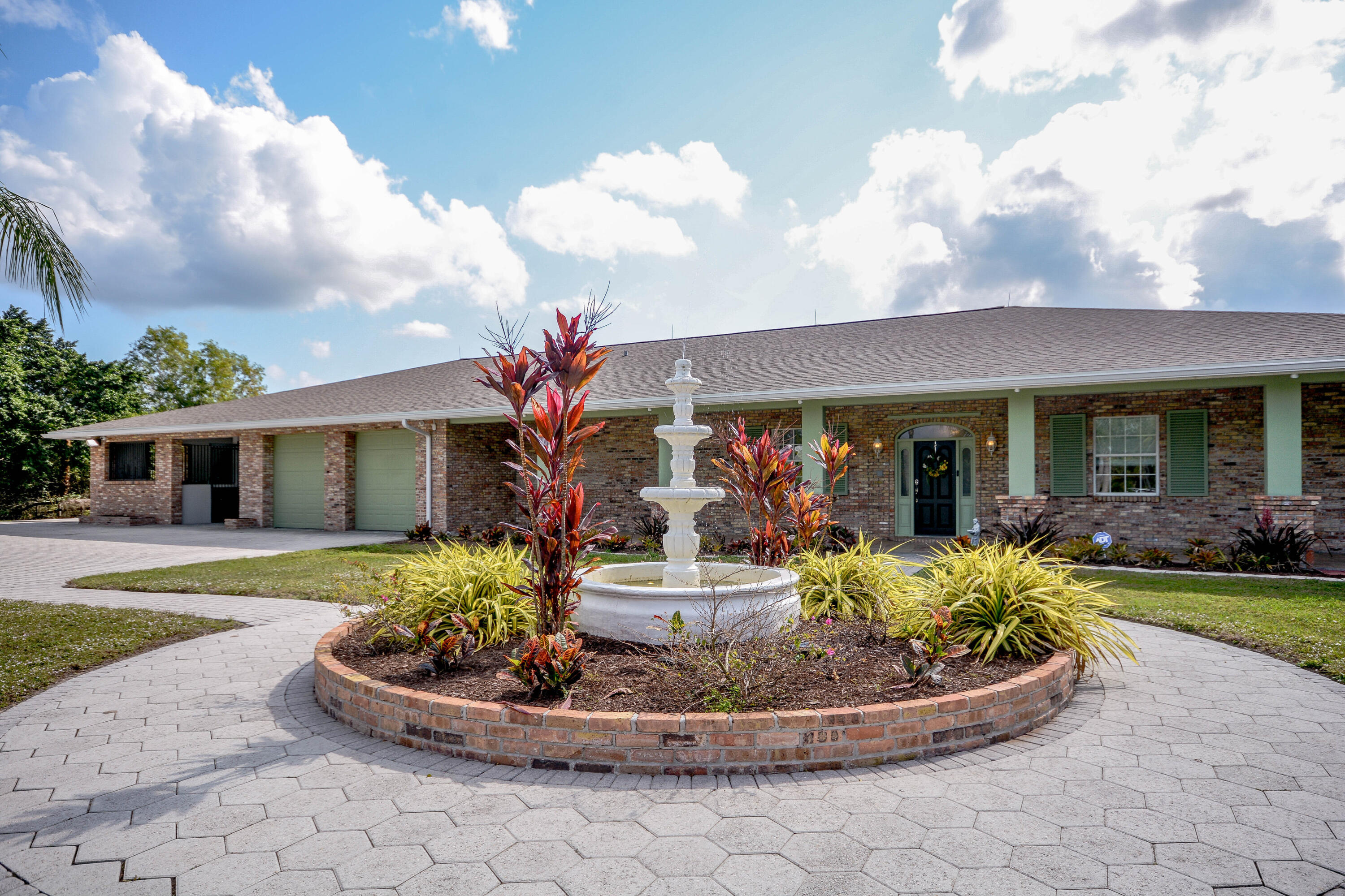 10534 Dogwood Trail