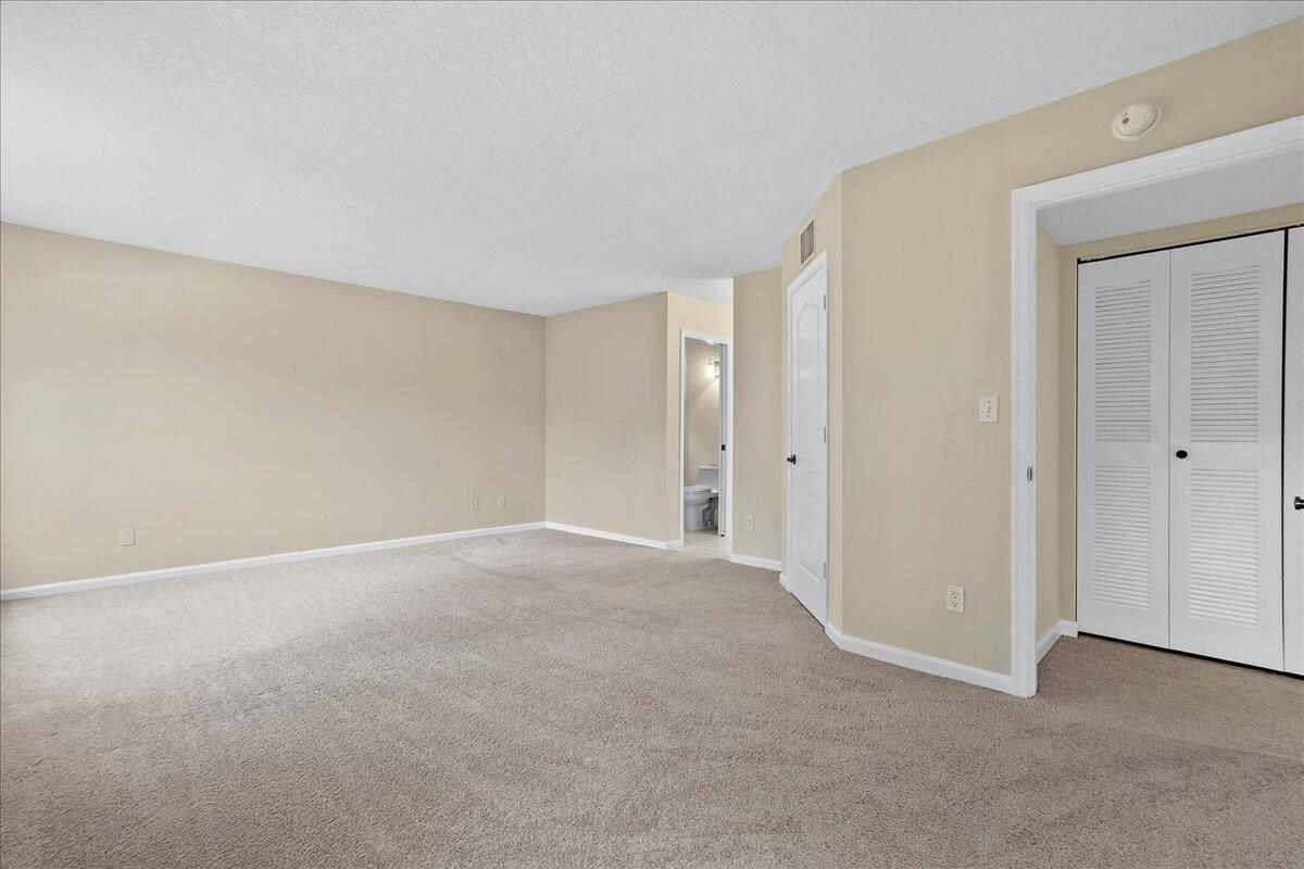 41 Uno Lago Drive