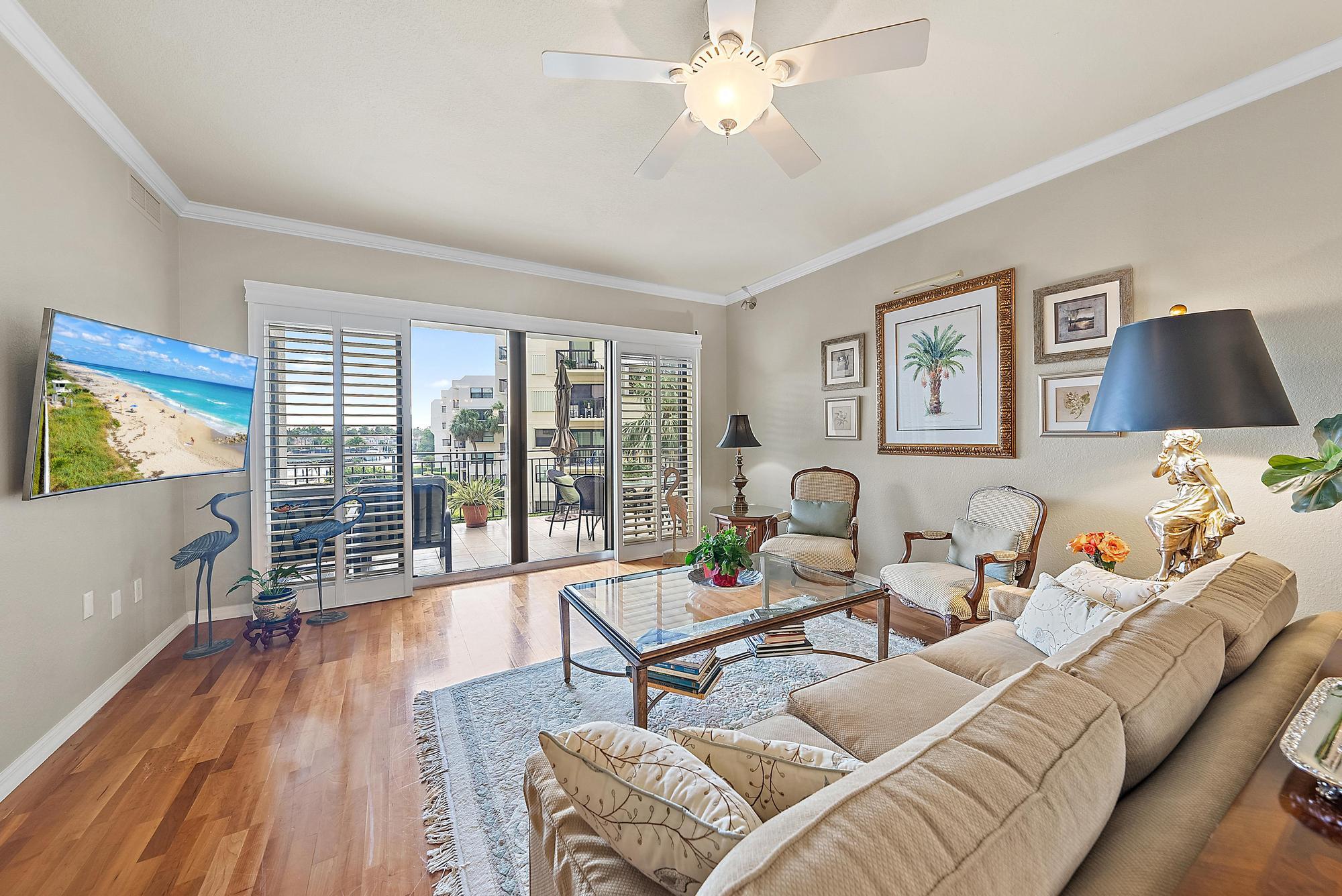 370 Golfview Road 304