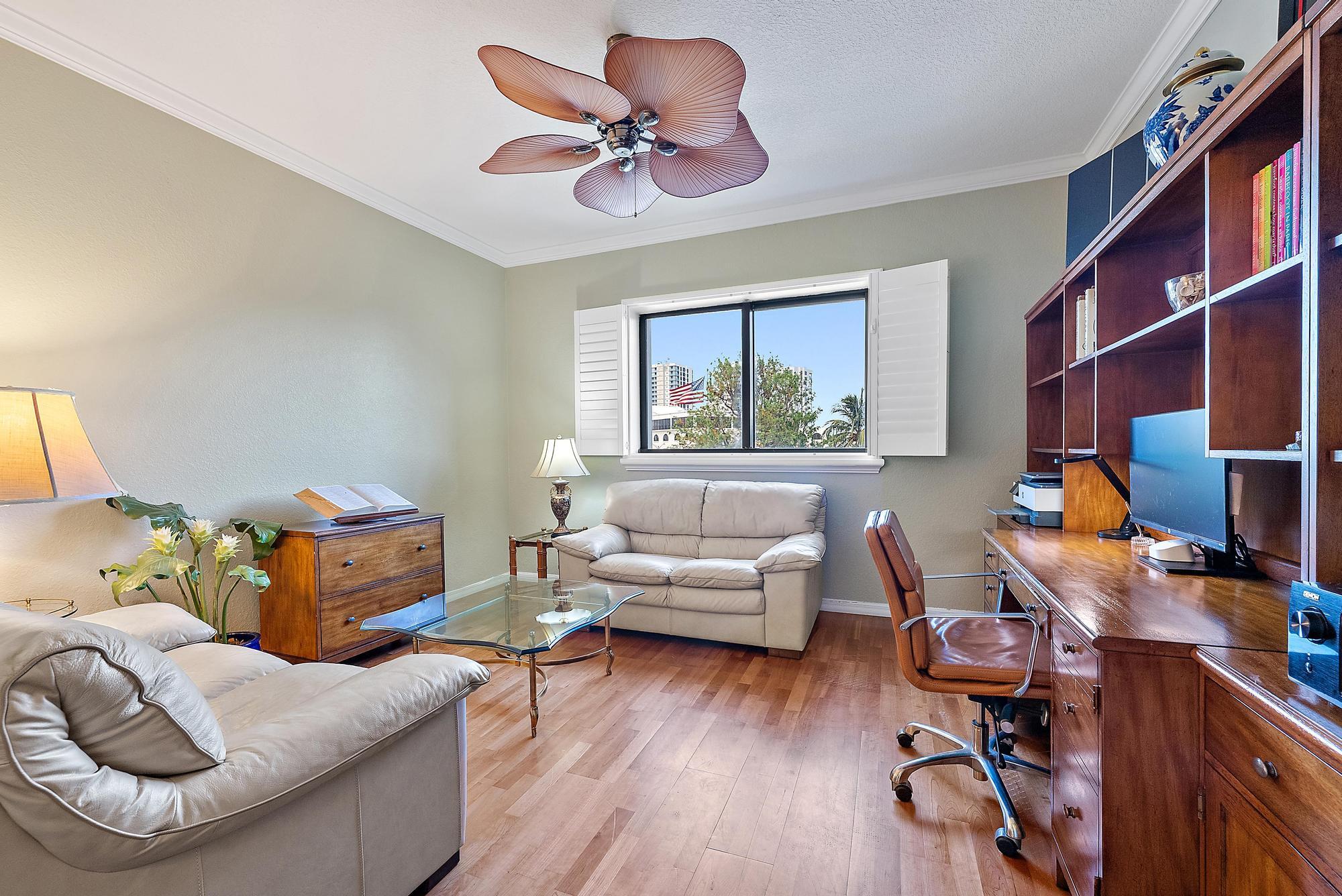 370 Golfview Road 304