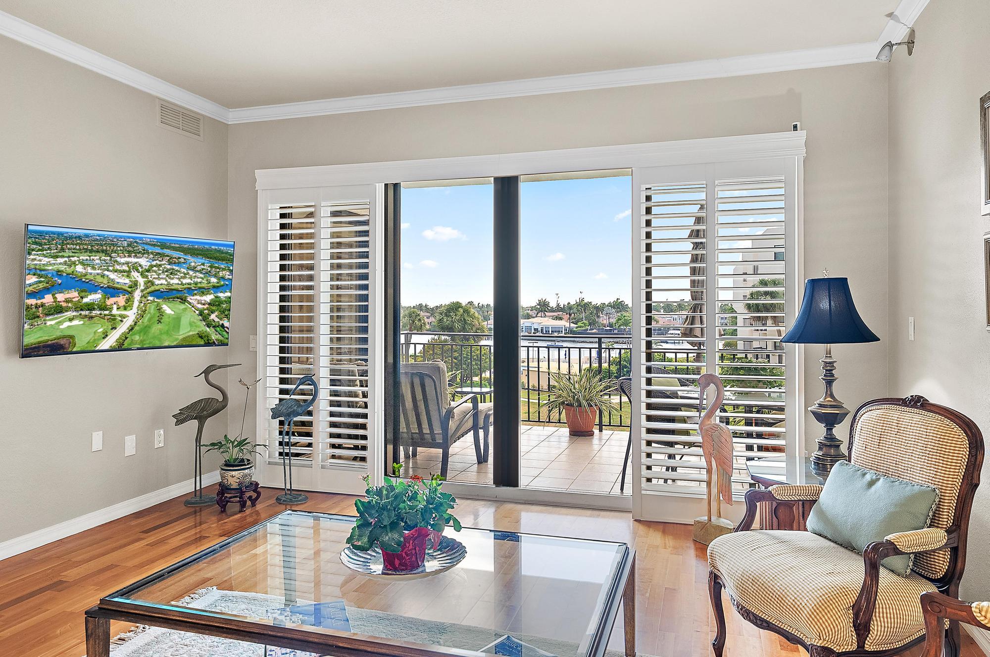 370 Golfview Road 304