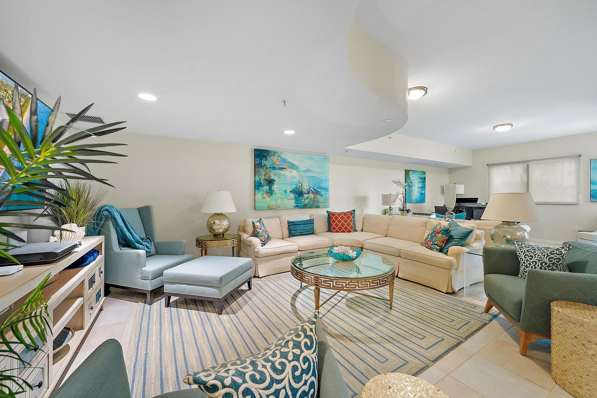 370 Golfview Road 304