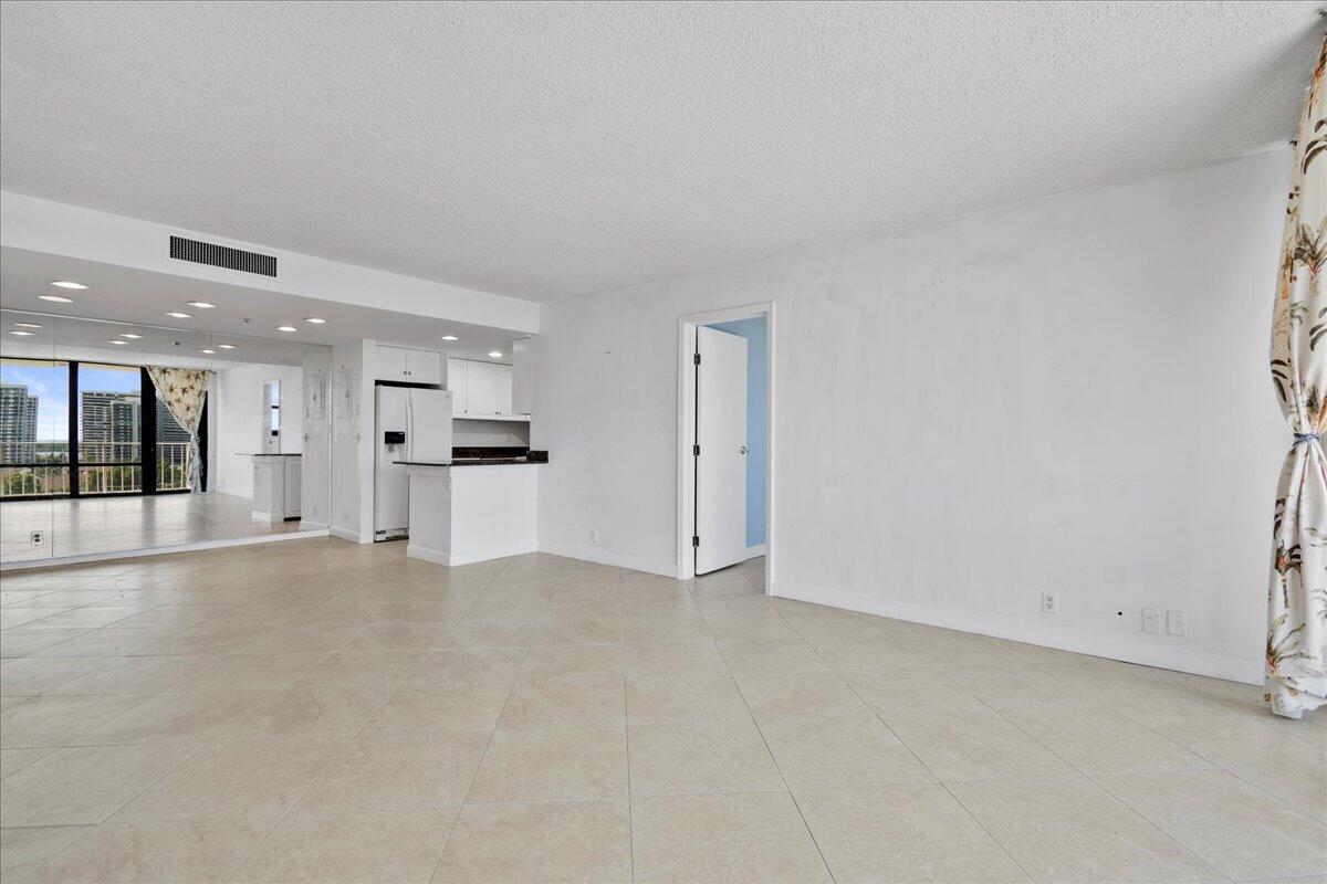 336 Golfview Road 1009