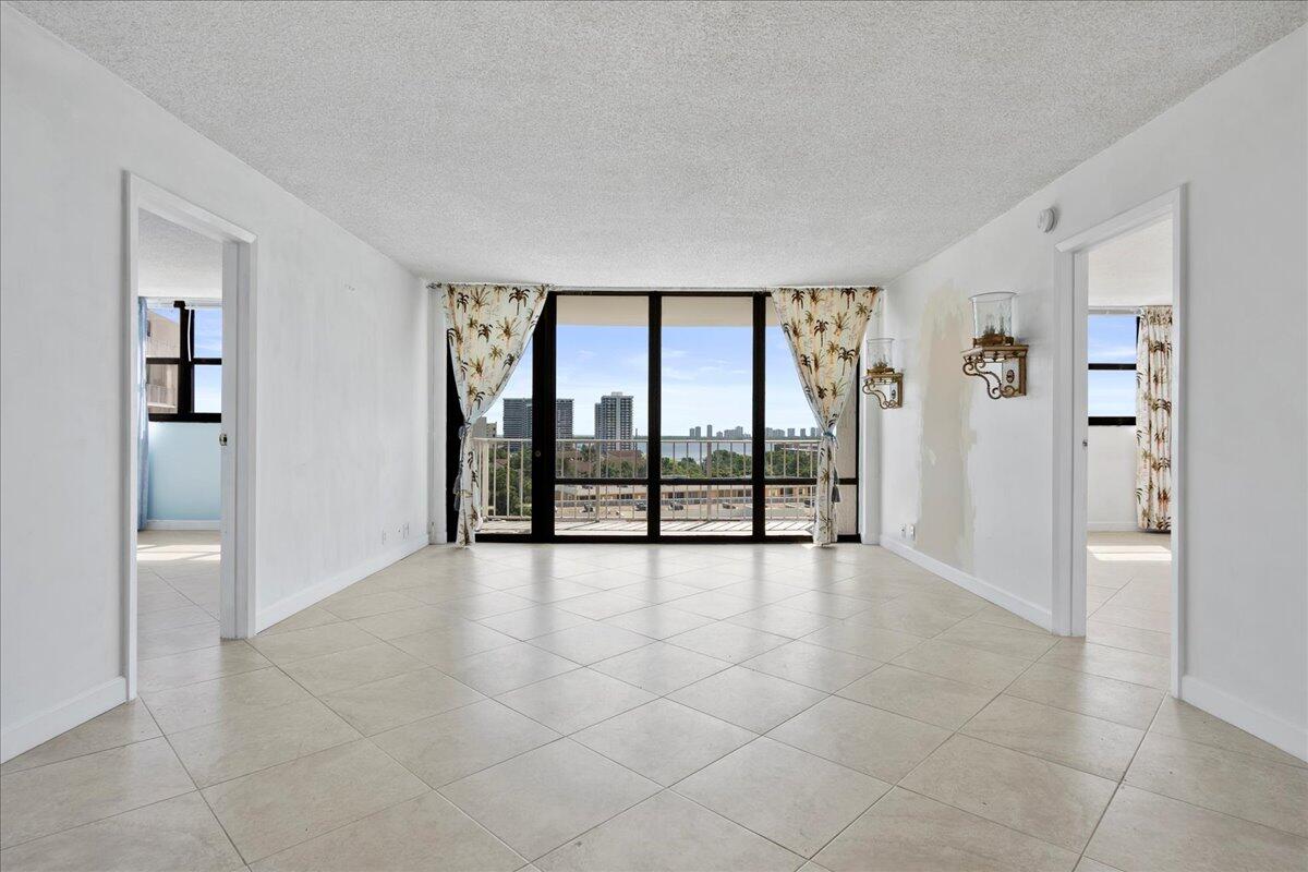 336 Golfview Road 1009
