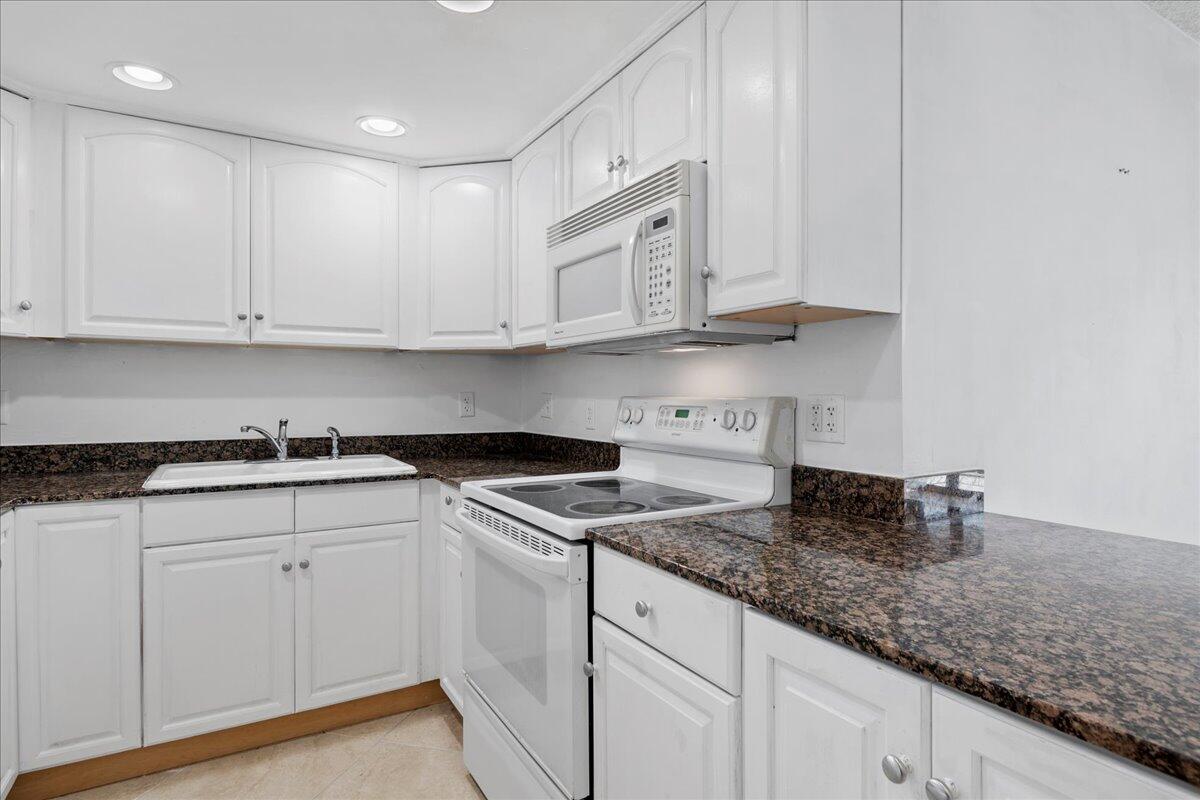 336 Golfview Road 1009