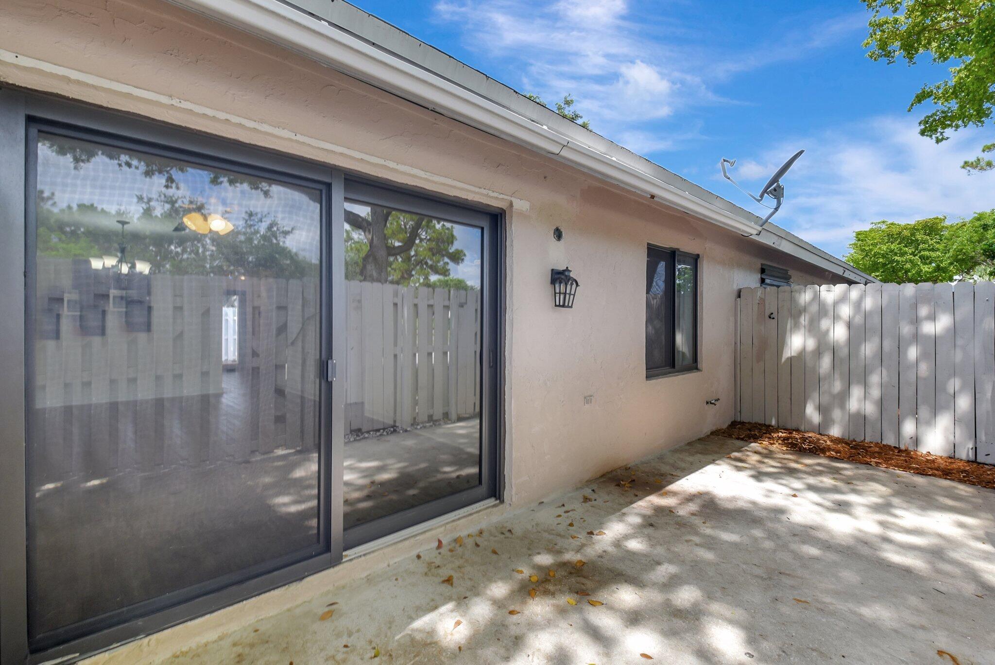 5171 Glencove Lane