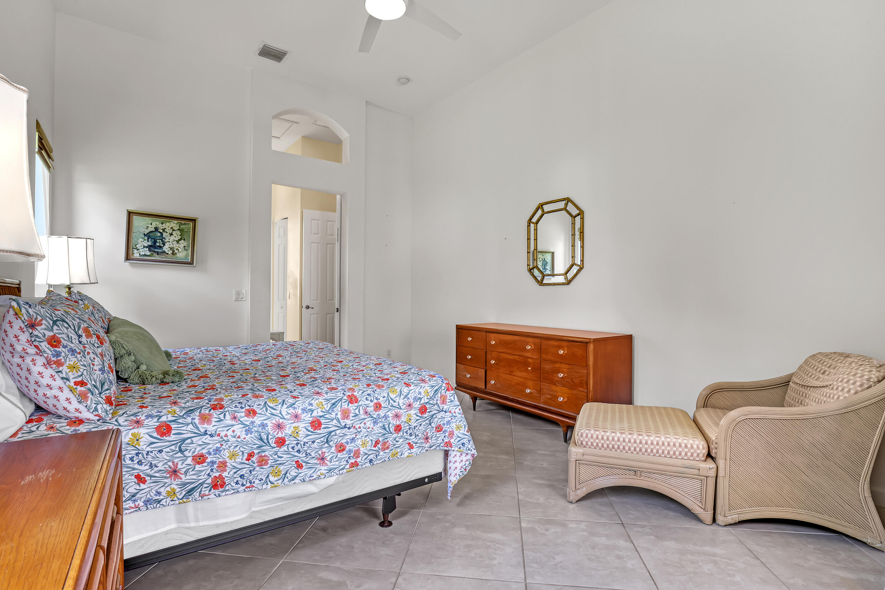 9466 Lantern Bay Circle