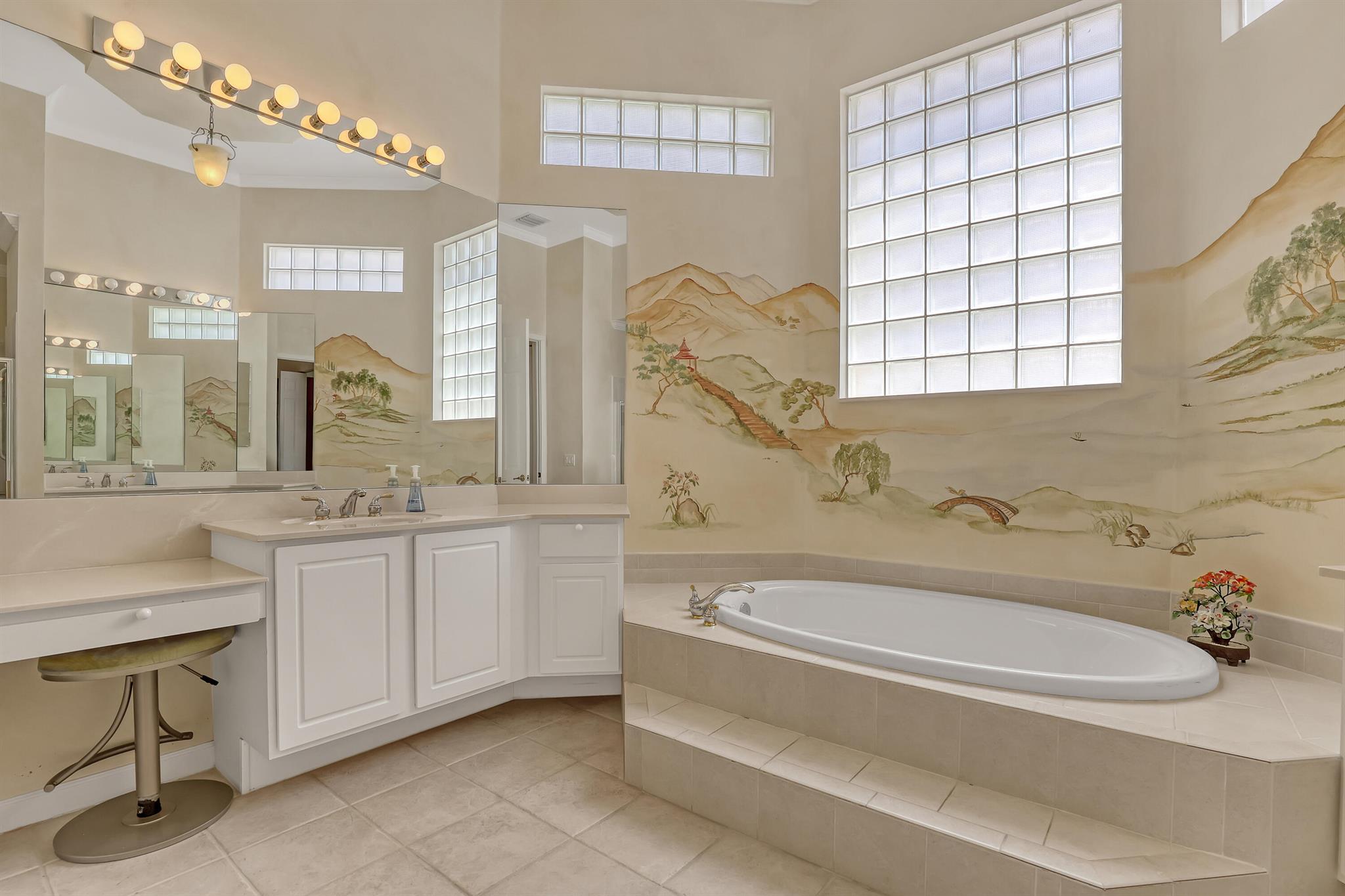 9466 Lantern Bay Circle