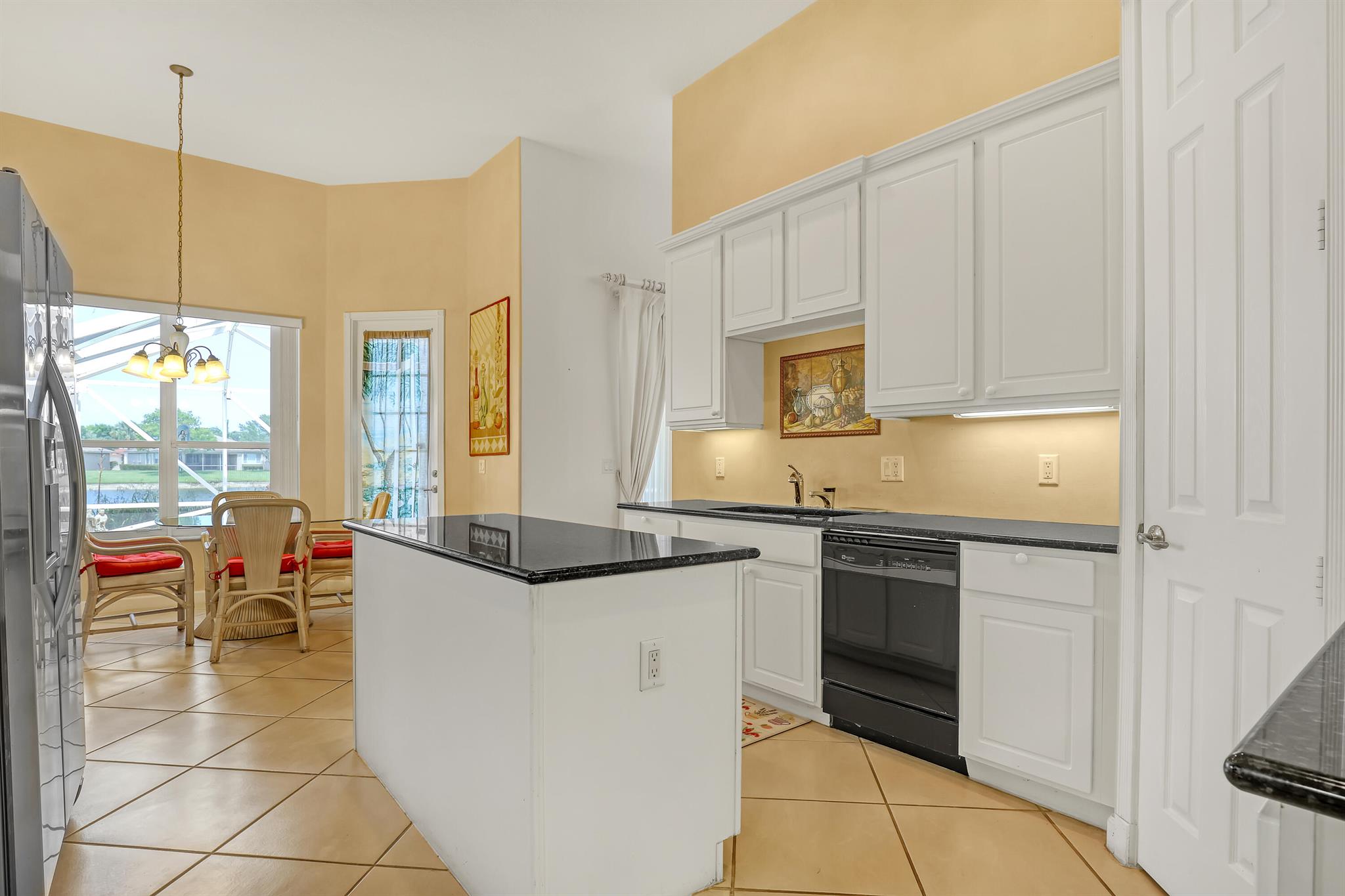 9466 Lantern Bay Circle