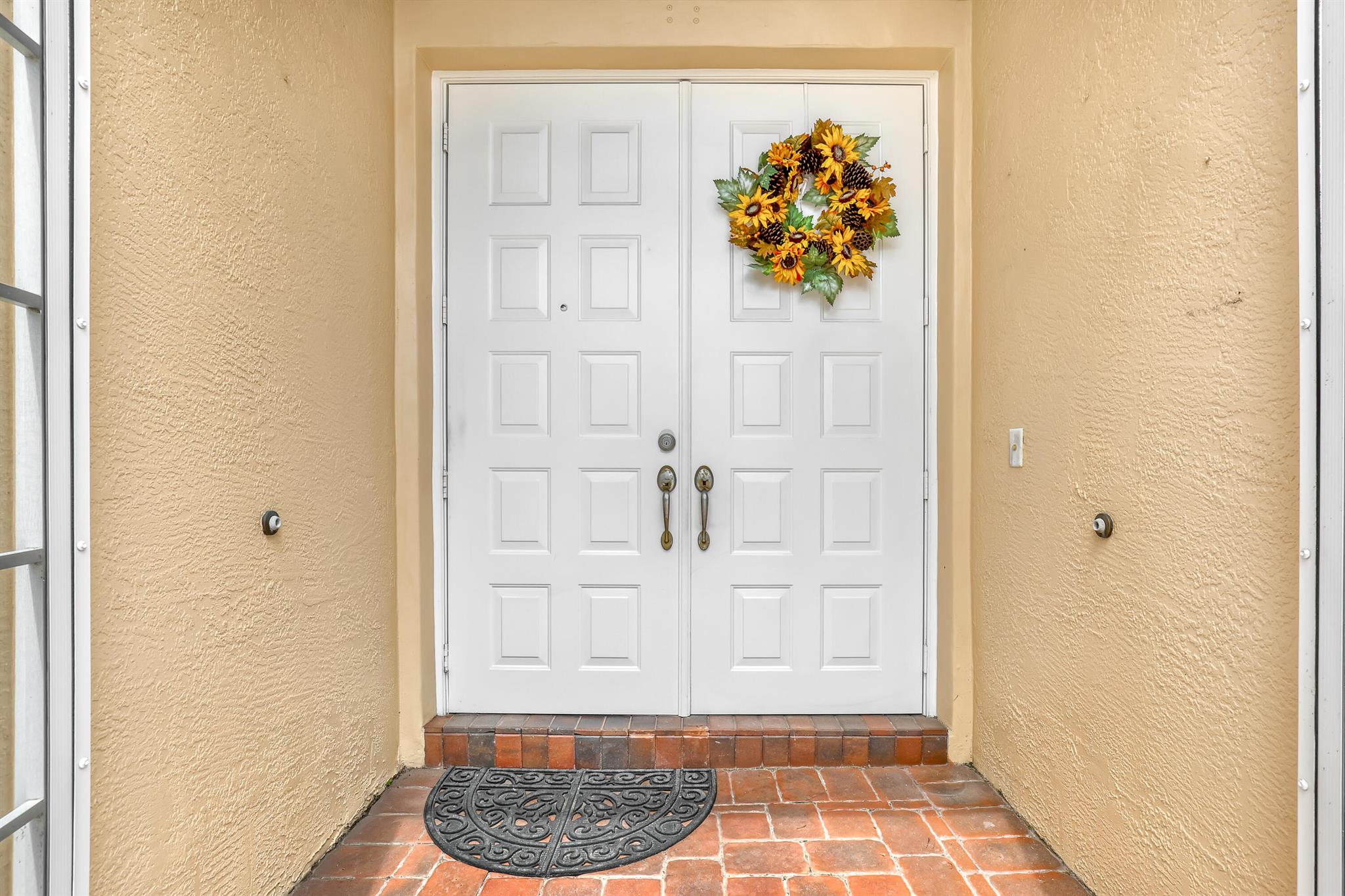 9466 Lantern Bay Circle