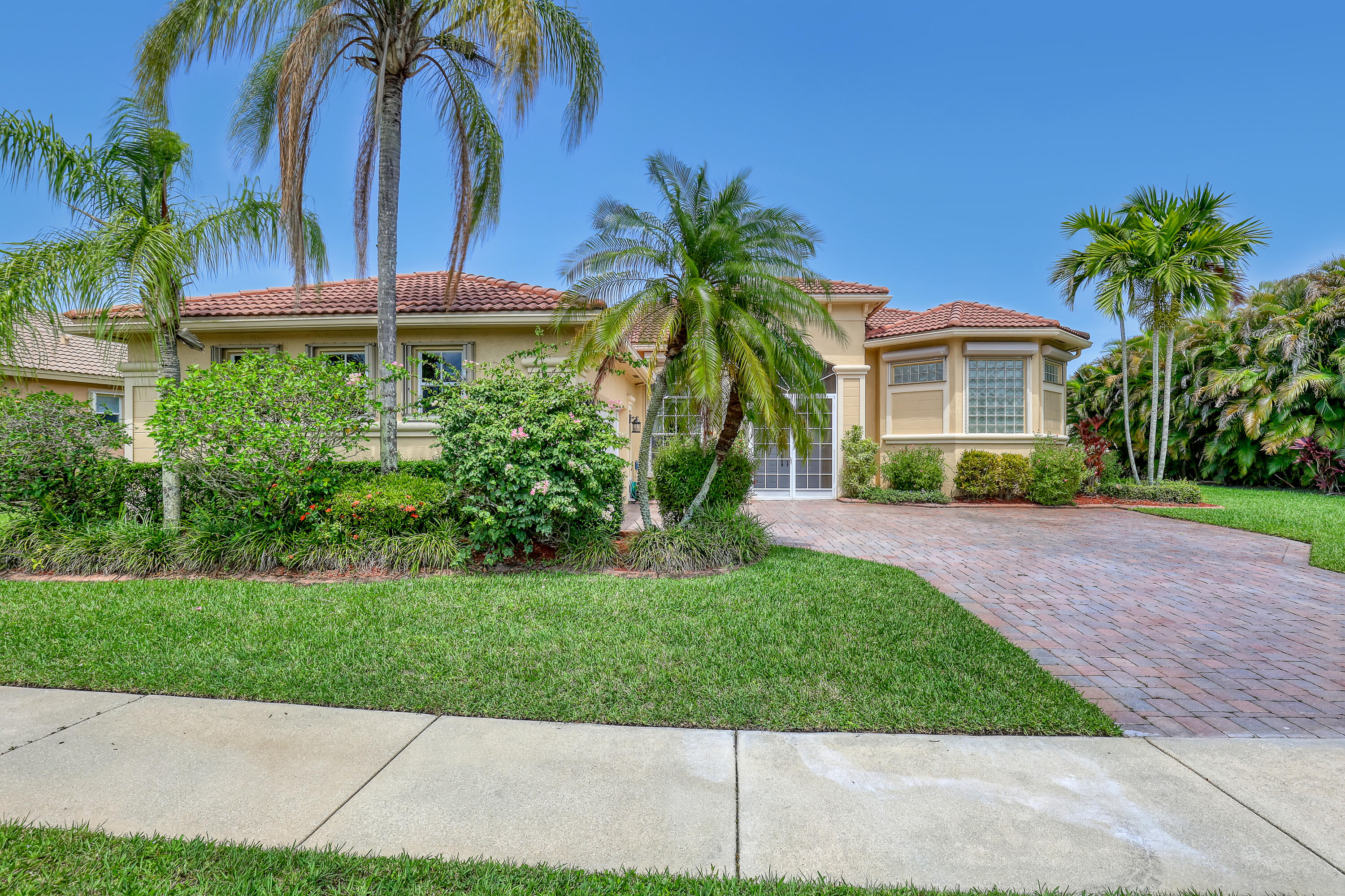 9466 Lantern Bay Circle
