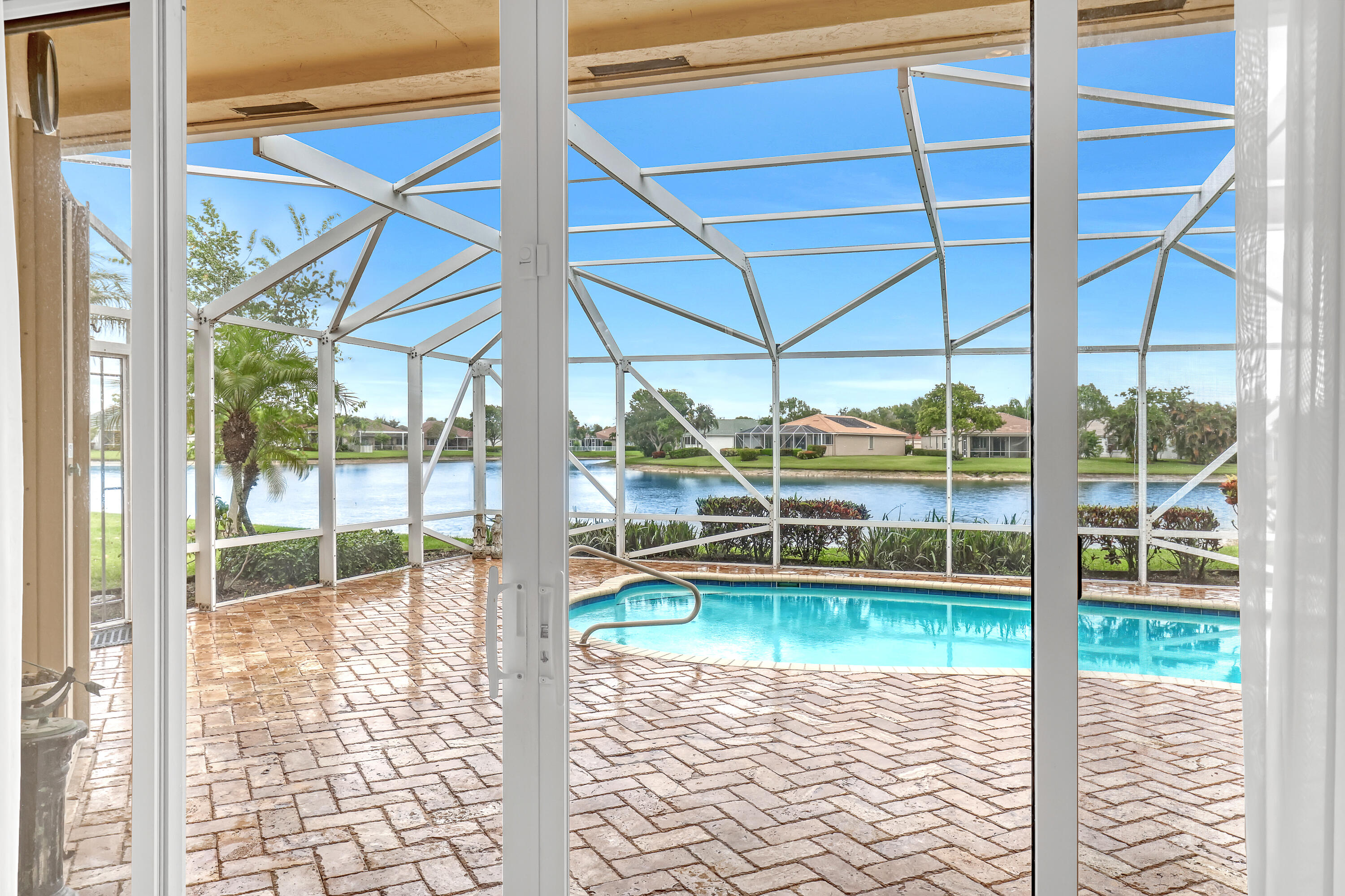 9466 Lantern Bay Circle