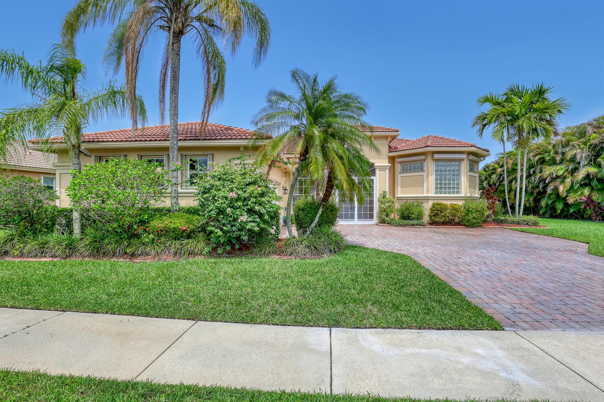 9466 Lantern Bay Circle