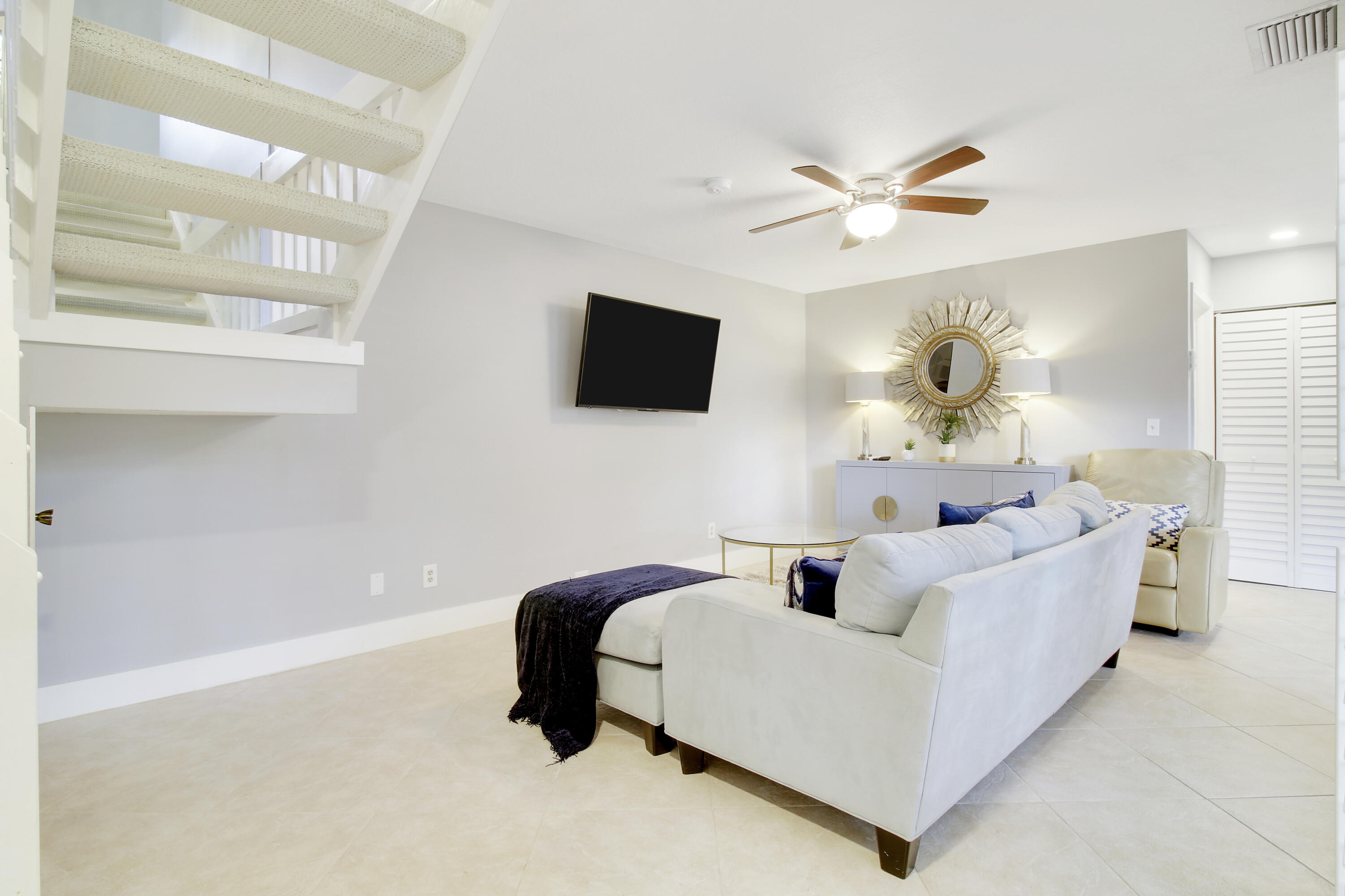 377 Prestwick Lane 2