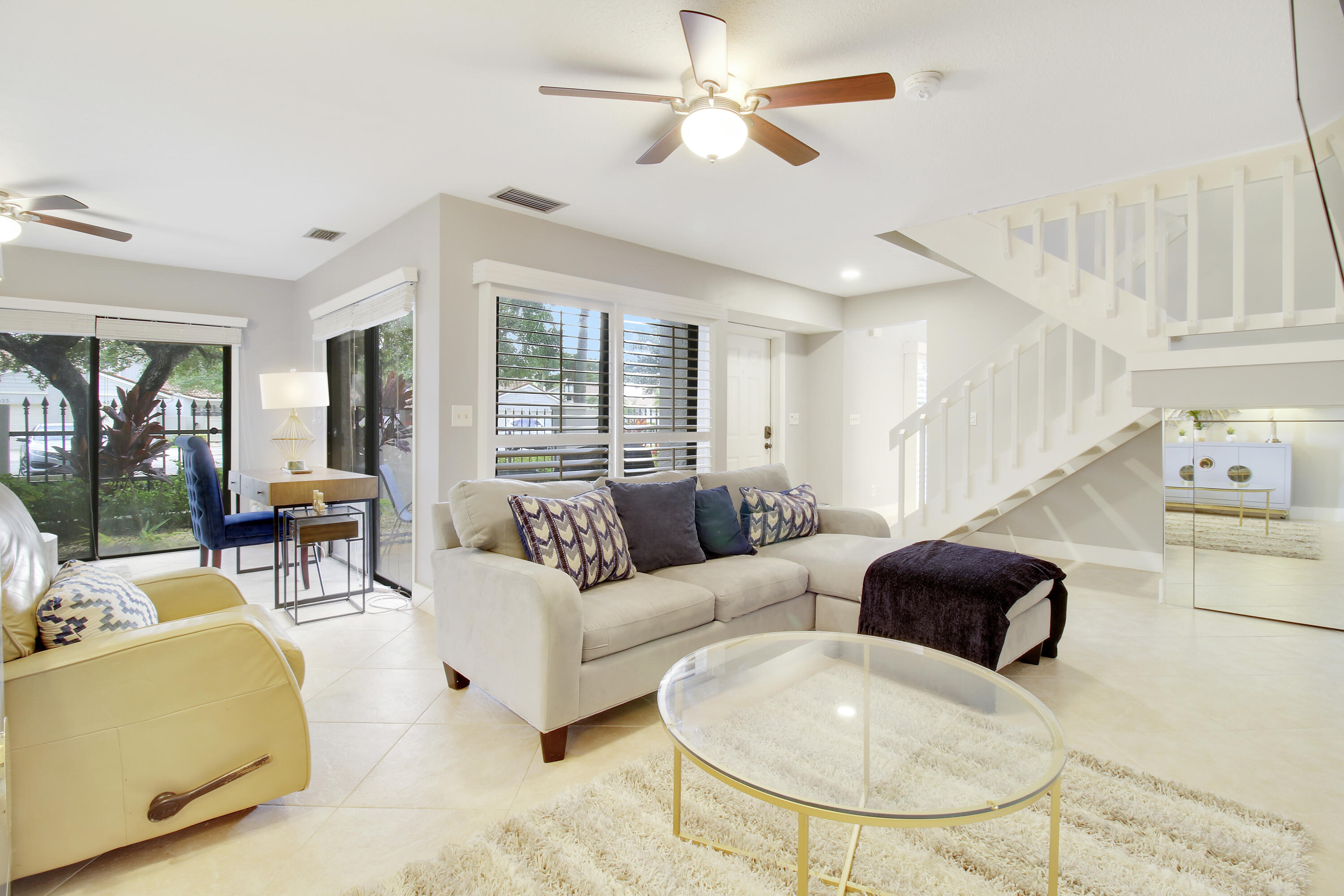 377 Prestwick Lane 2