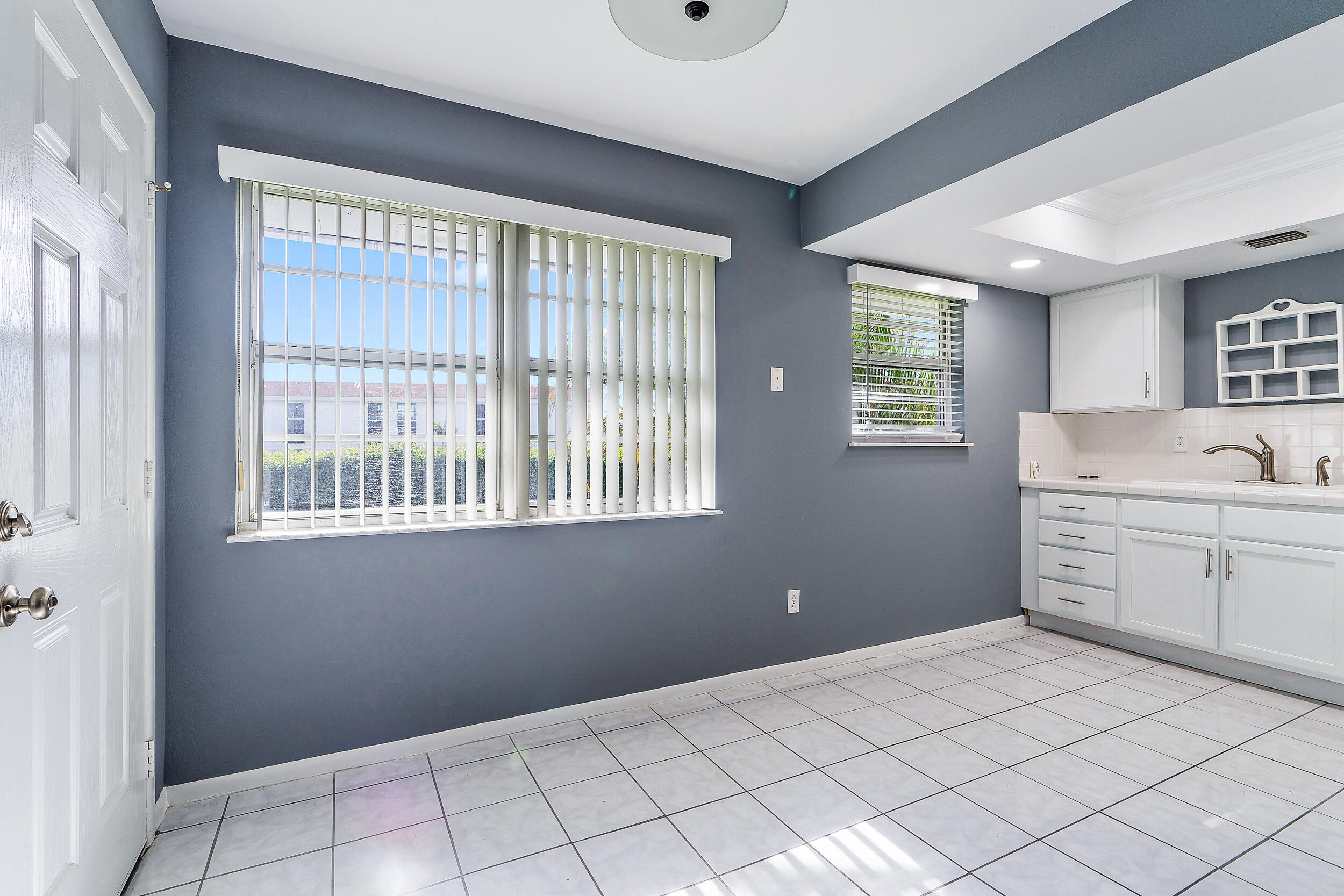 2929 SE Ocean Boulevard M10