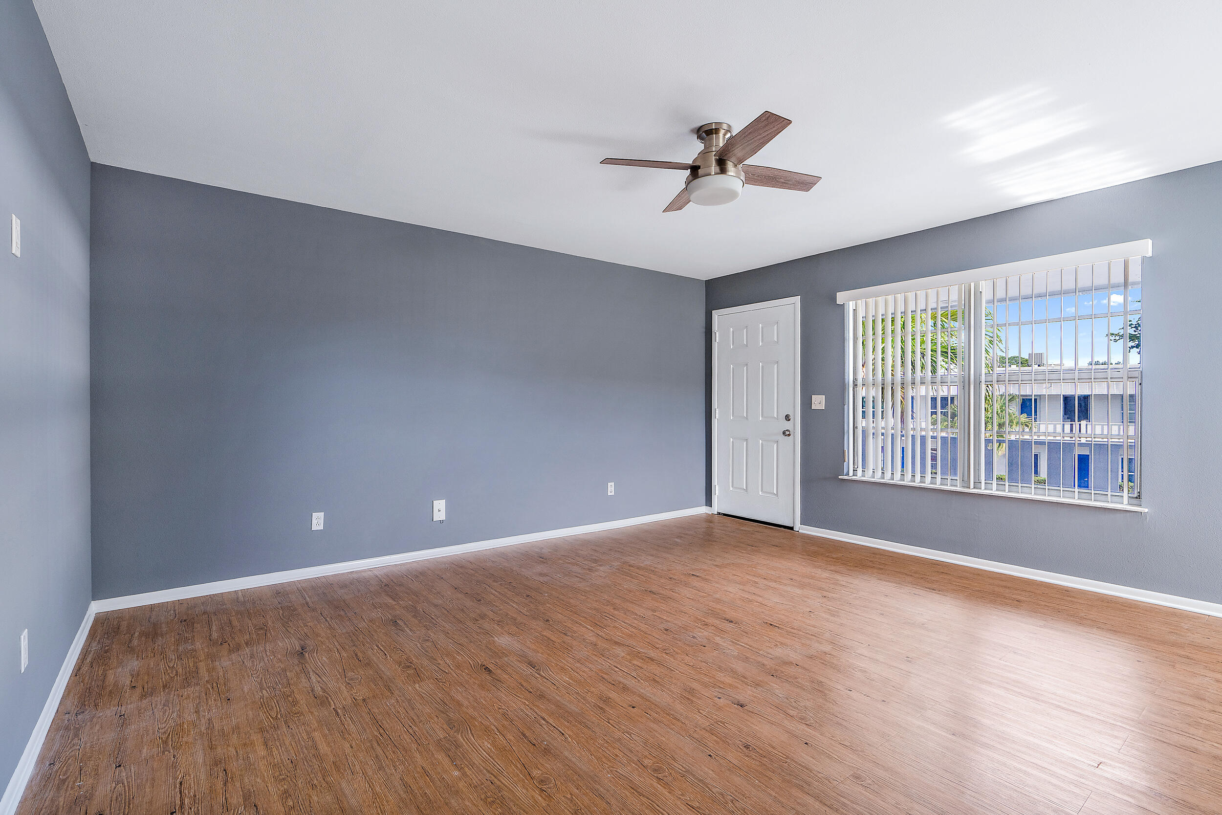 2929 SE Ocean Boulevard M10