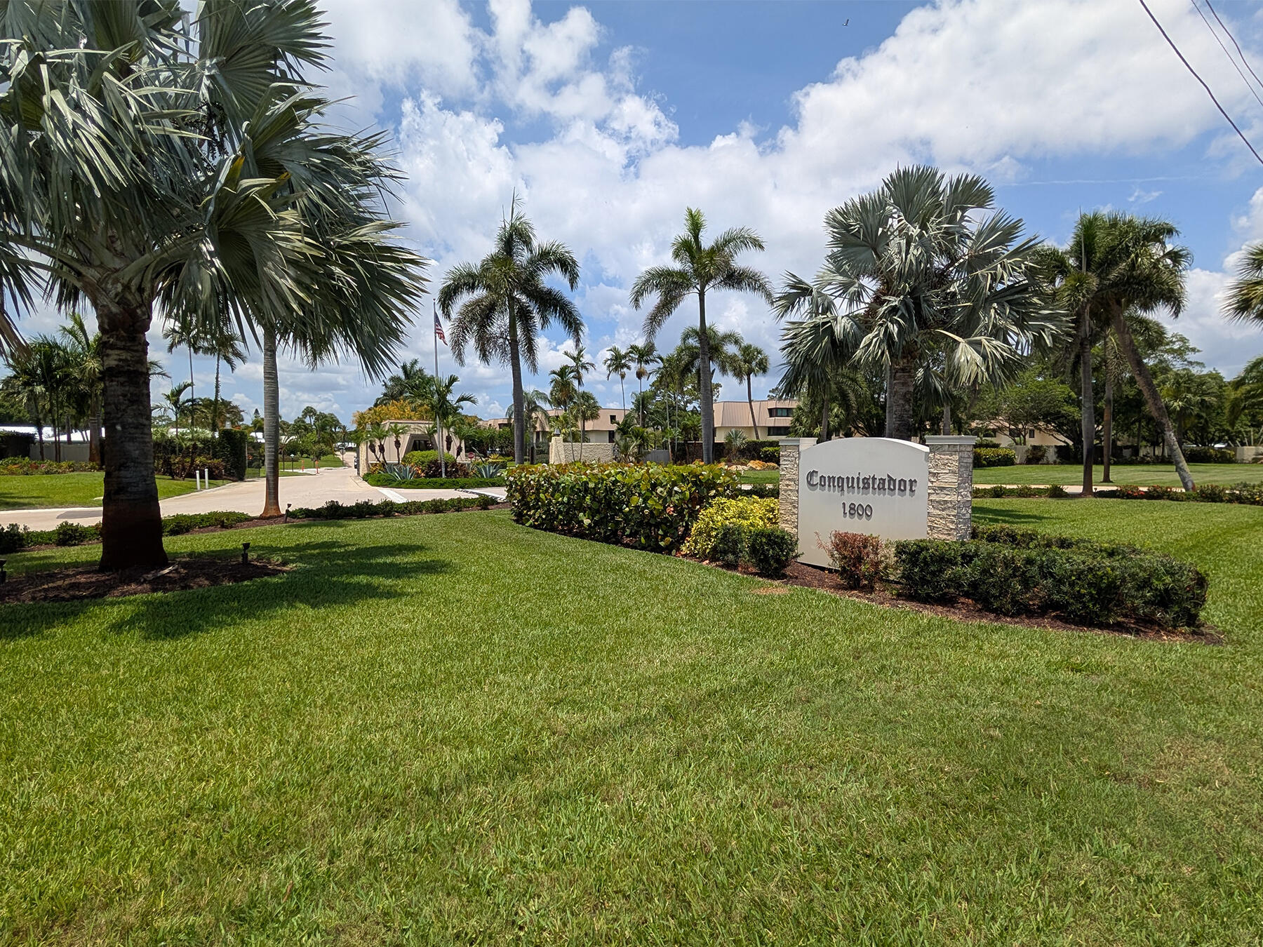 1800 SE St. Lucie Boulevard 12-102