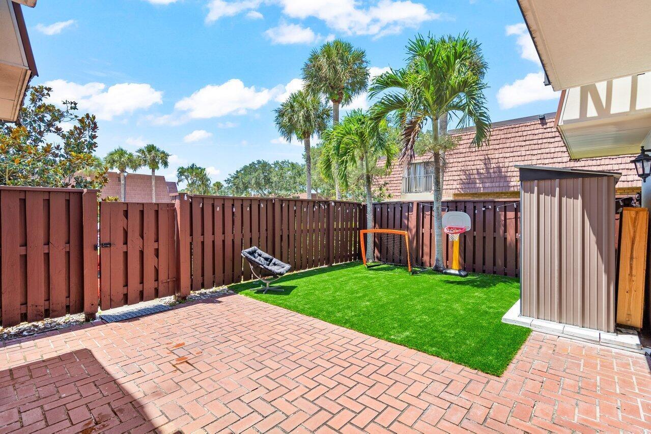 3571 SW Sunset Trace Circle