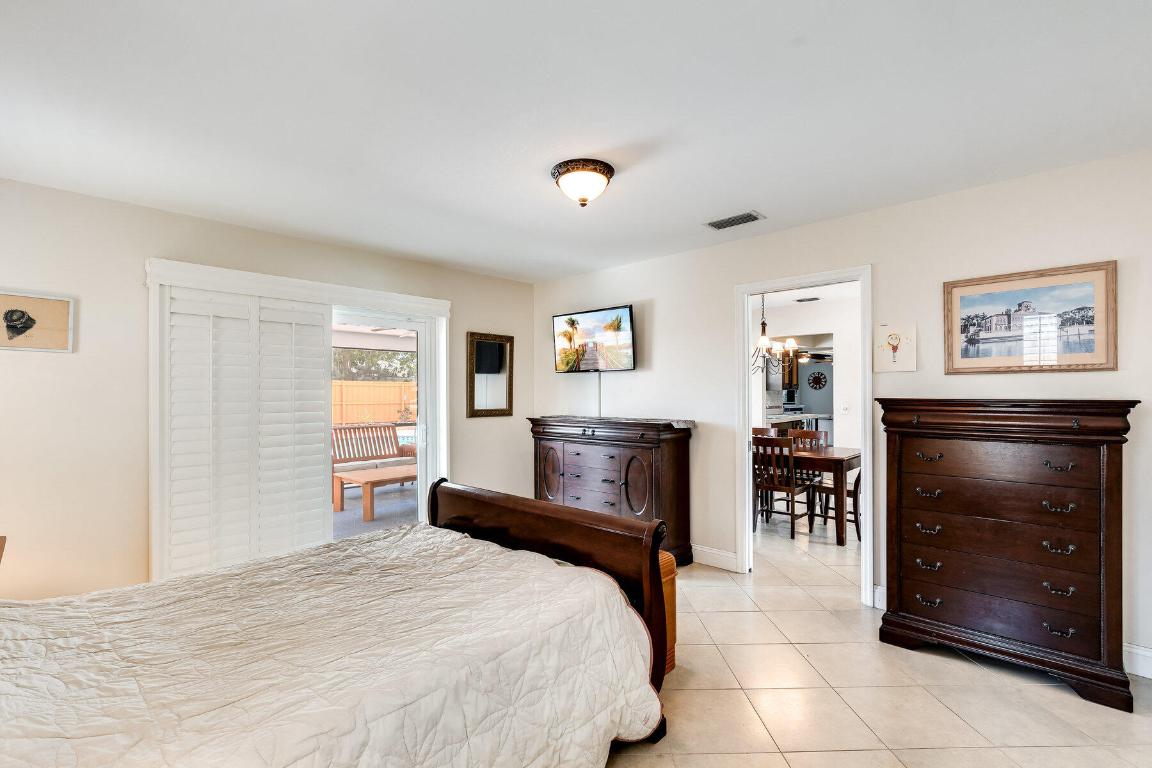 4380 Butternut Street