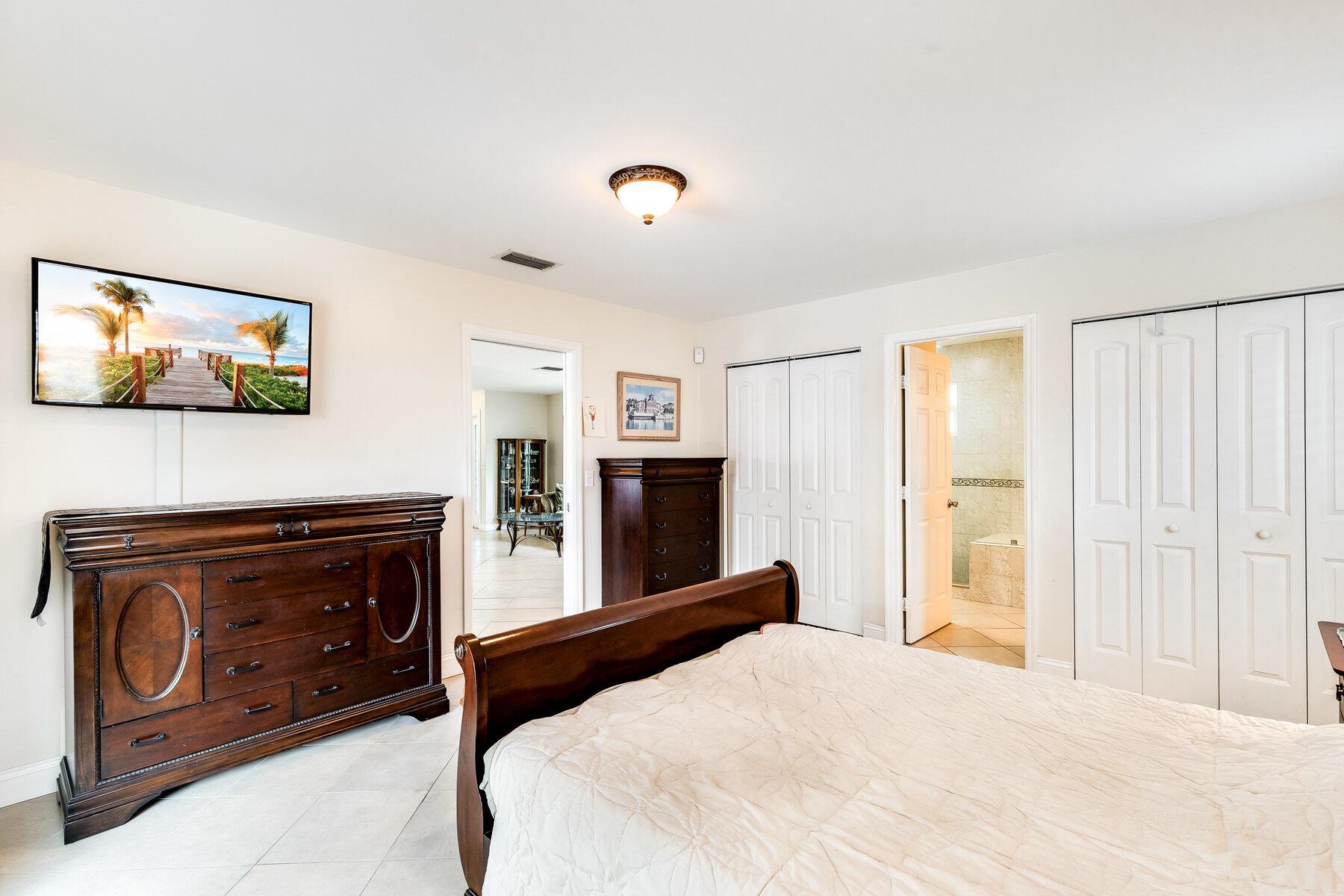 4380 Butternut Street